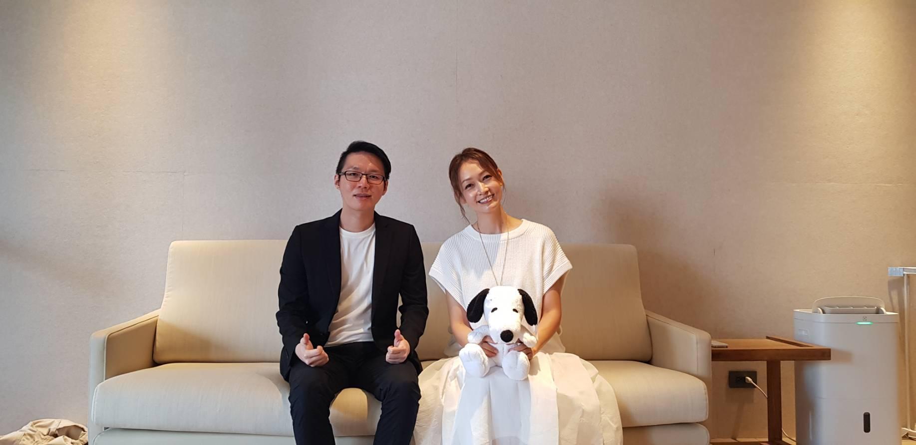 潘慧如籌備4年的寵物旅館開幕,神人國際執行長邱尉宗Peter (左)。(德國MAYVOICE美聲提供)