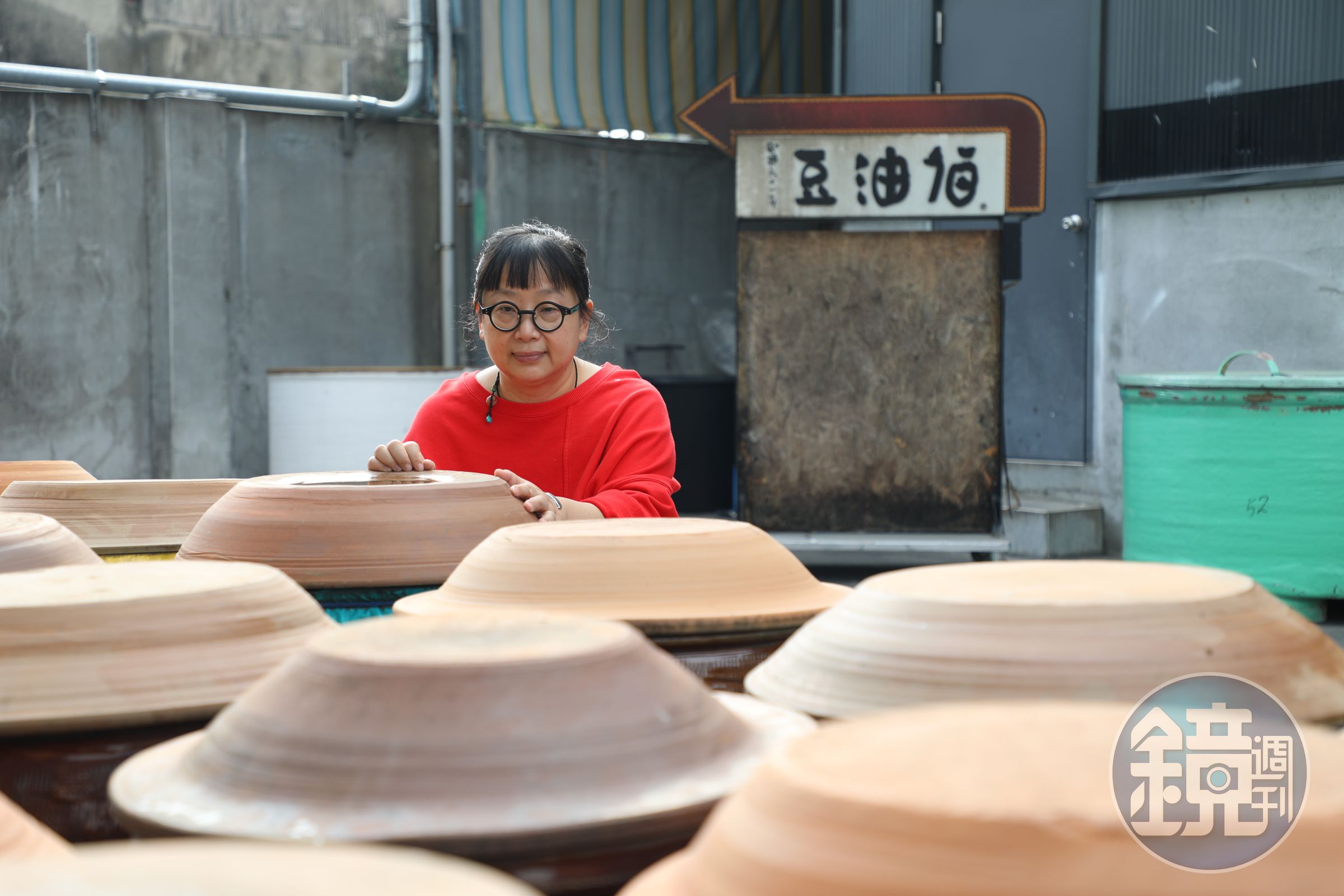 身為竹田女兒,對家鄉瞭若指掌的李明芳(Lulu),名義上是「豆油伯」行銷總監,骨子裡卻是客庄與屏東飲食文化推廣大使。