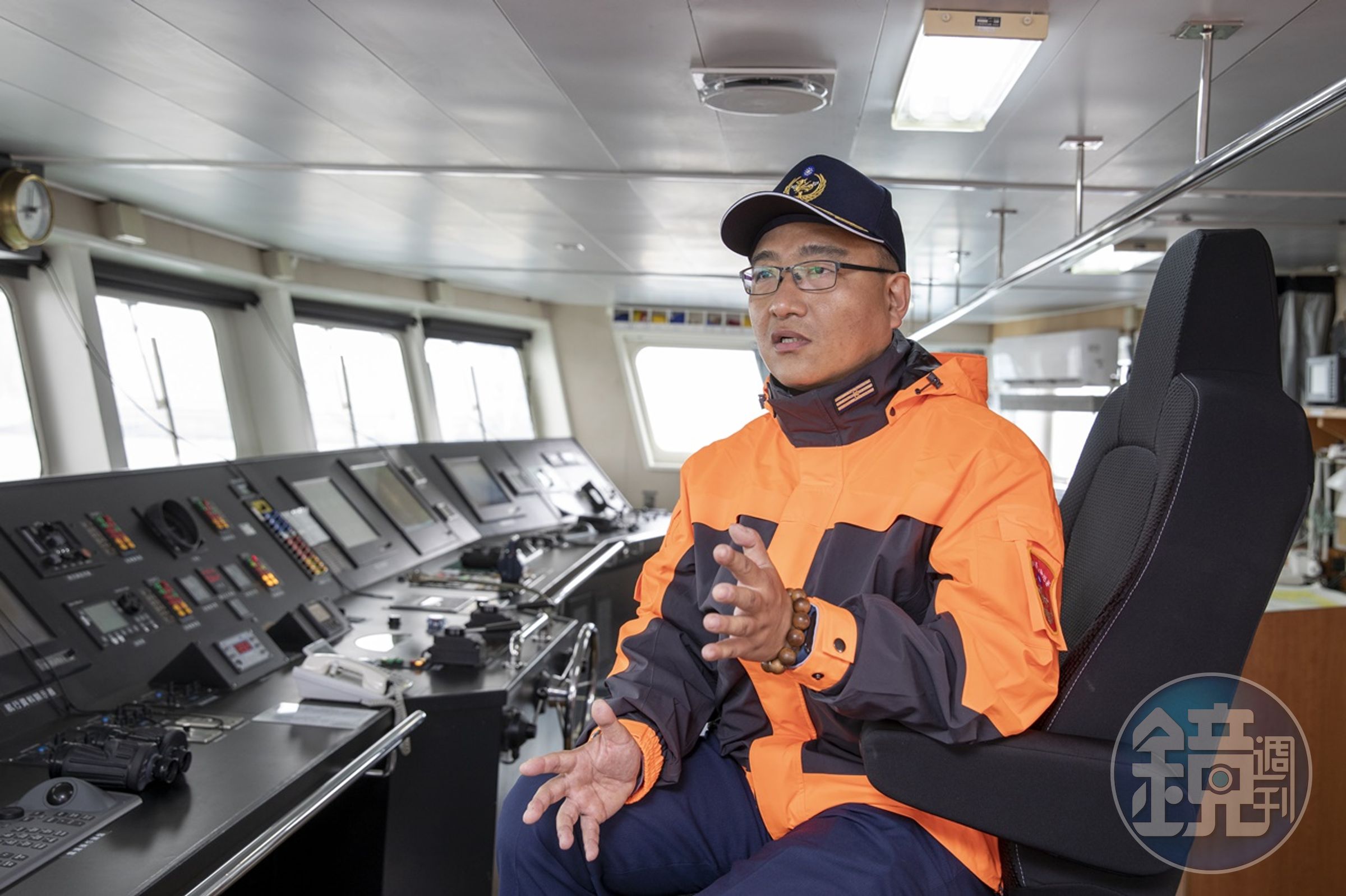 海巡署艦隊分署副隊長黃亮圍指出，鑒於年節民生物資需求增加，為杜絕走私等不法情事發生，於春節重點時期，持續於海上加強巡邏，維護海域秩序。