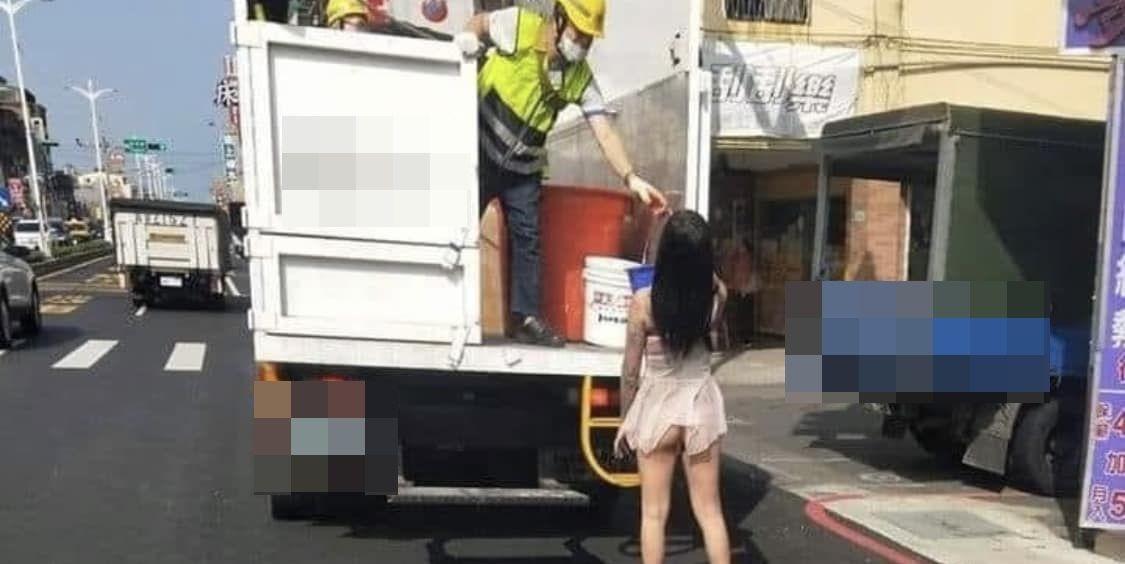 針對辣妹倒垃圾，有不少網友表示「桃園人都知道」。（翻攝自爆廢公社）