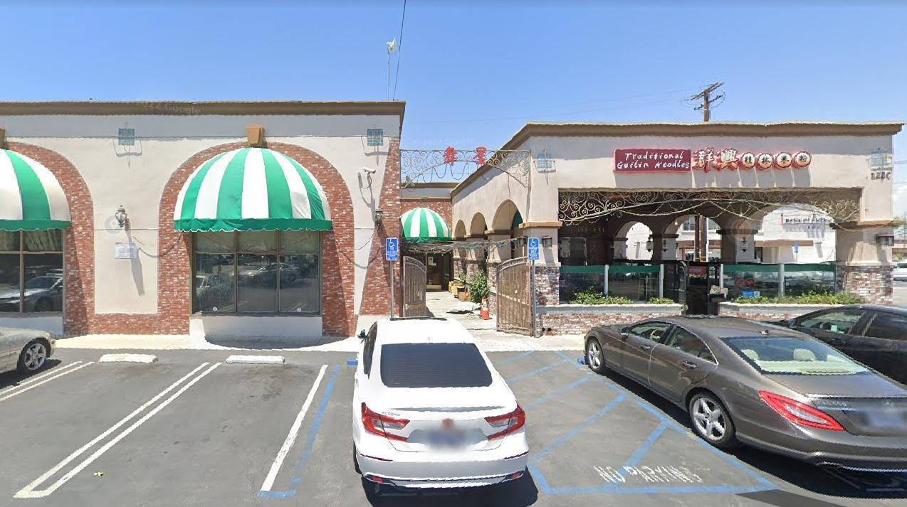 美國加州蒙特瑞公園市(Monterey Park)的一家舞廳除夕夜發生槍擊案,累計11人死亡,美方證實罹難者包含2名台灣僑民。(翻攝自google maps)