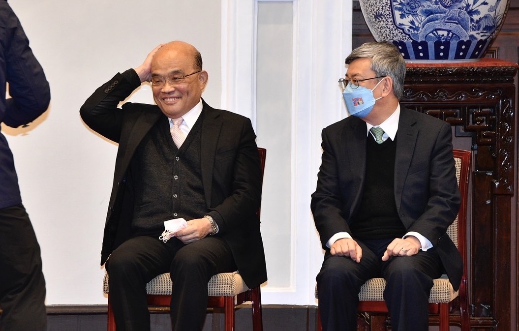 蘇貞昌卸任閣揆，喊話陳建仁「要加油喔」。