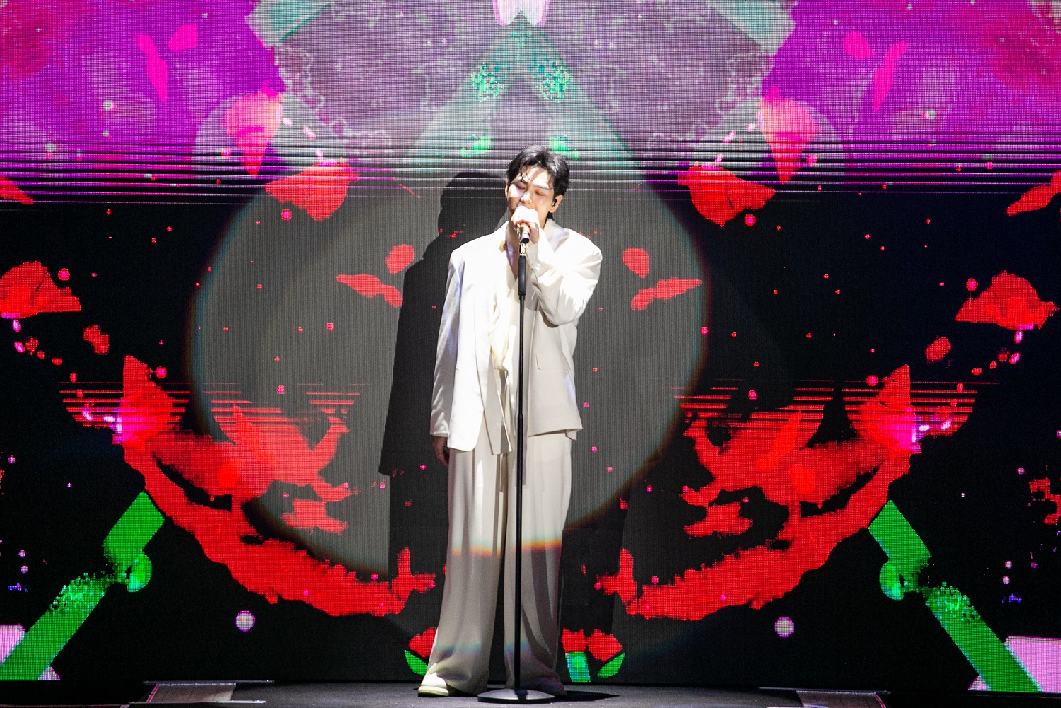 白虎演唱會帶來11首歌曲,讓粉絲聽好聽滿。(D-SHOW提供)