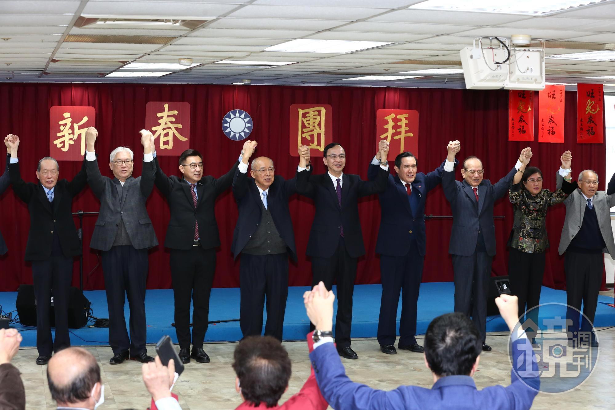 國民黨新春團拜,黨內大老均出席,不過缺了新北市長侯友宜。
