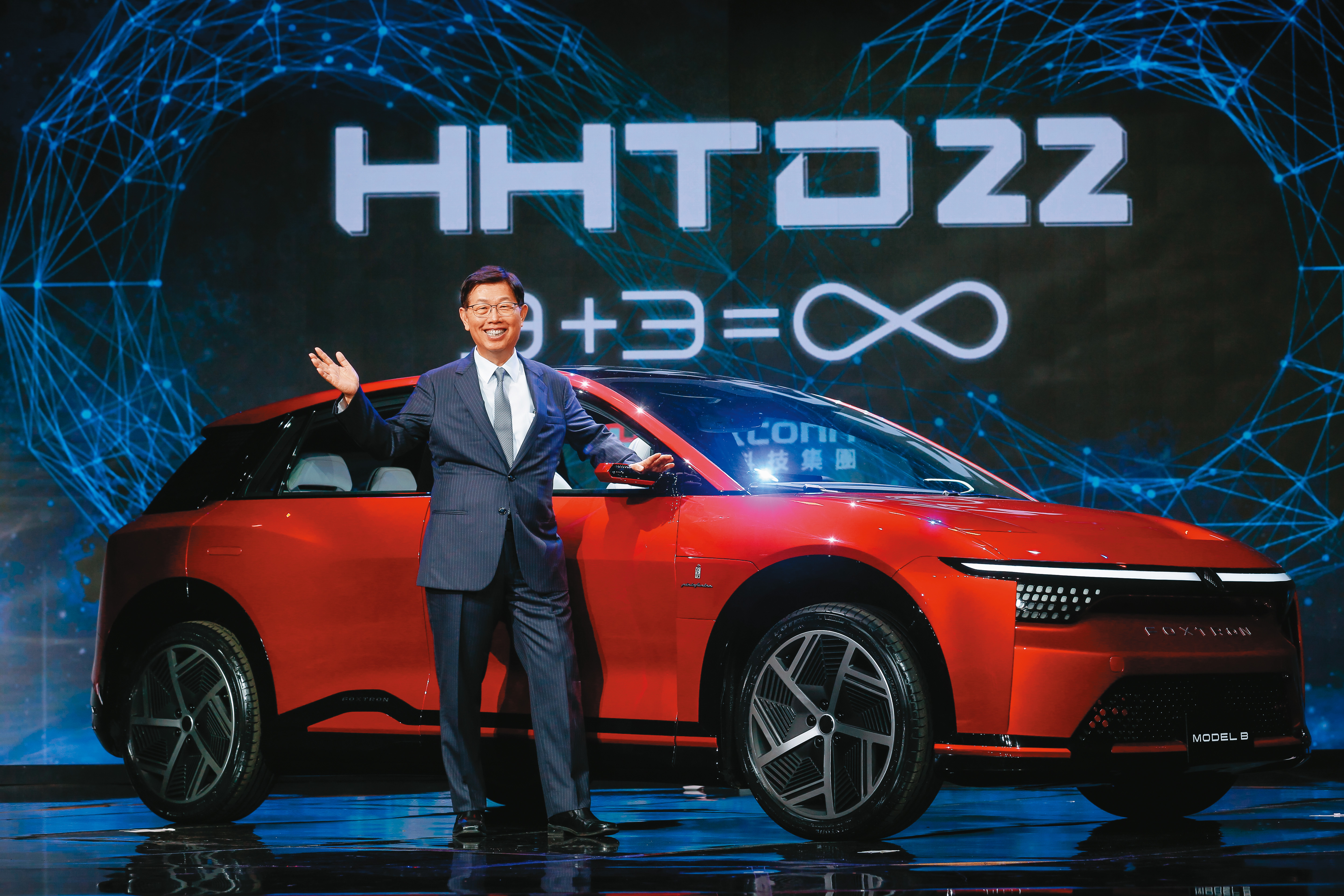 鴻海董事長劉揚偉接任後，積極布局電動車事業，傳出今年3月他將赴美，有機會爭取到福斯、福特與通用等傳統車廠大單。