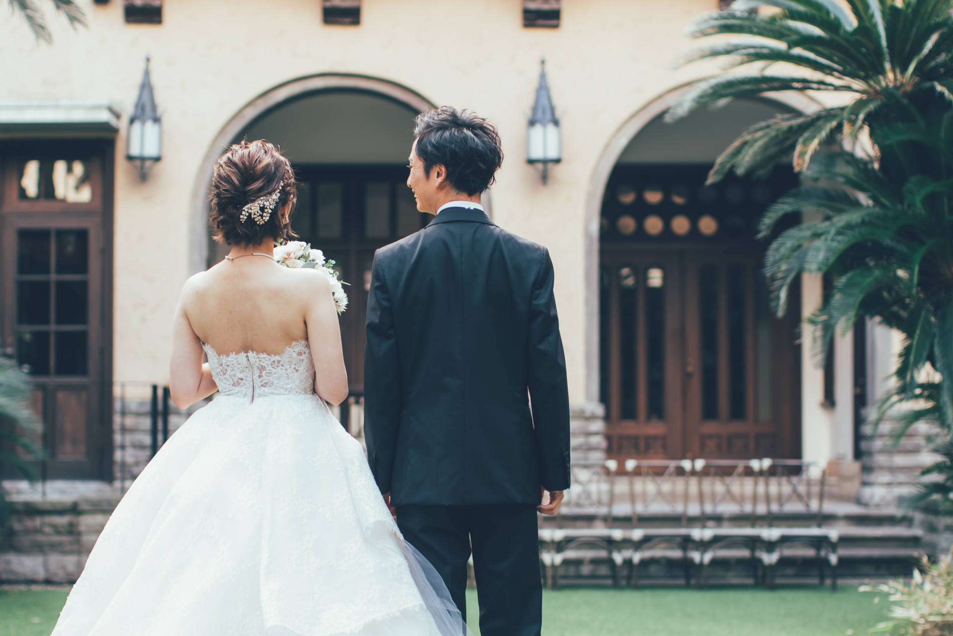 一名25歲日本少婦回憶當年18歲師生戀，與男老師閃婚的決定，感嘆自己親手把人生推入萬丈深淵。（示意圖，photoAC）