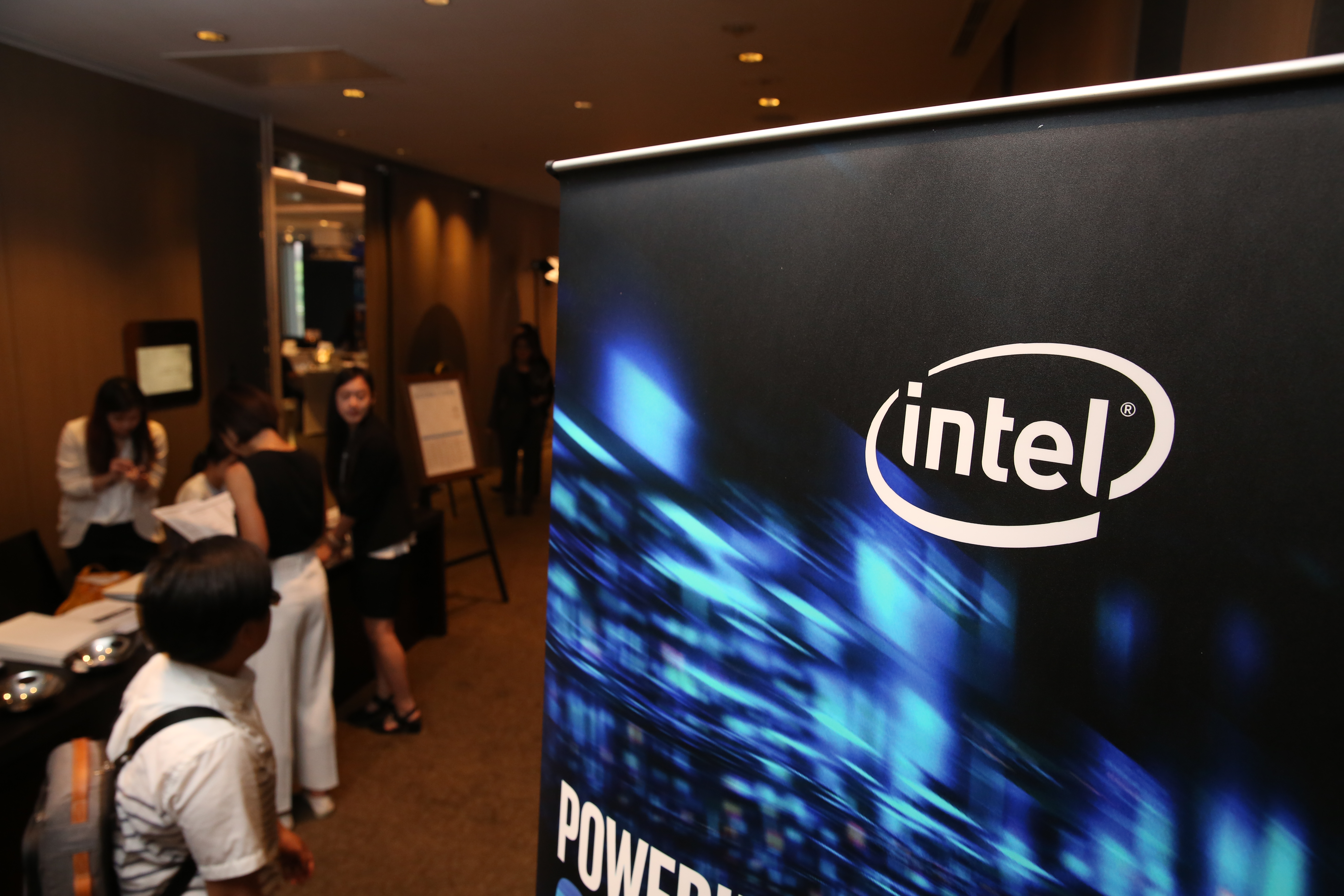 英特爾公司（Intel）近期獲利不佳，執行長基辛格（Pat Gelsinger）帶頭減薪25%。（示意圖，資料照）