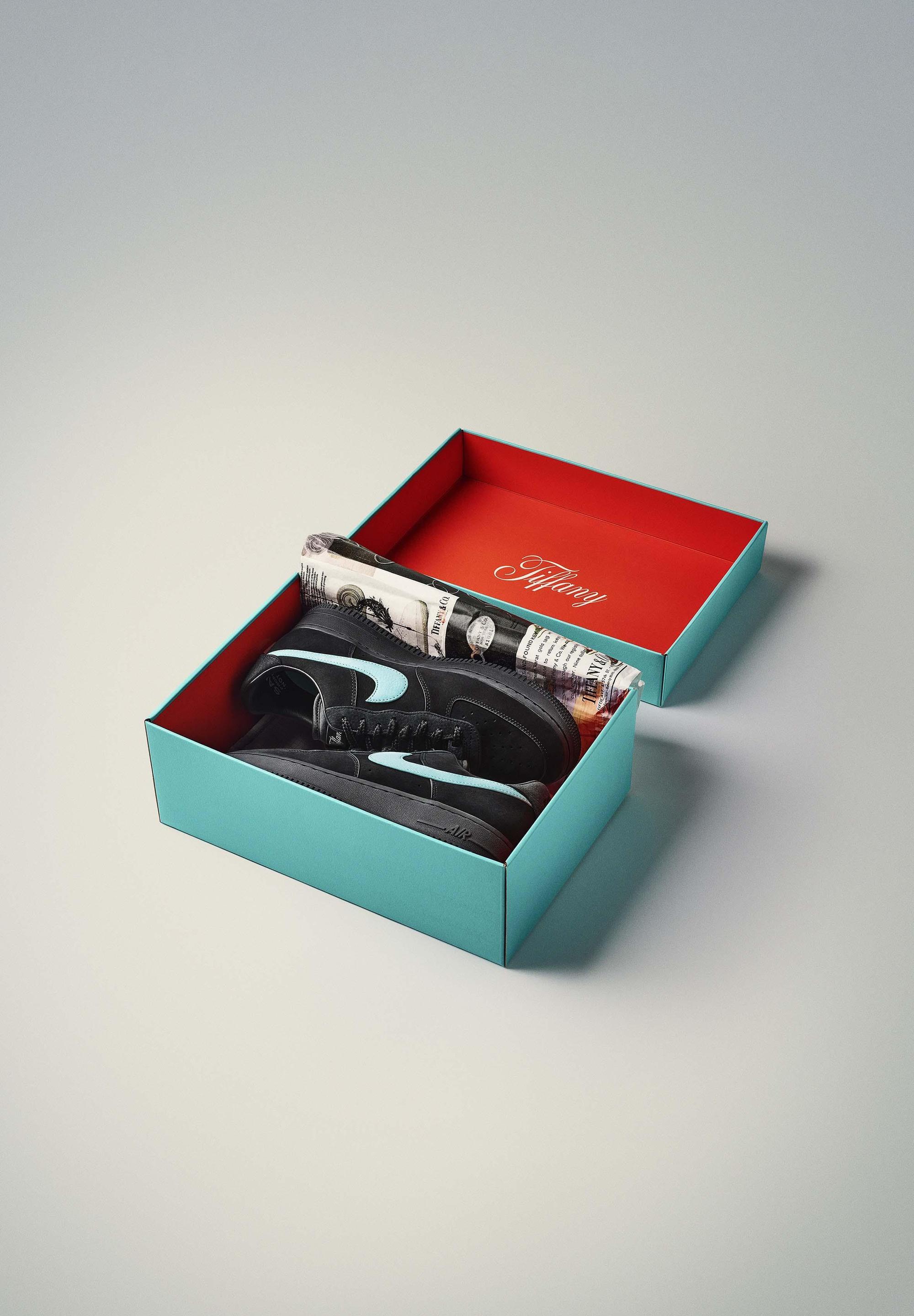 NIKE x TIFFANY & Co. Air Force 1 1837鞋款尺碼為美規3.5M至18M。約合台幣12,000元（TIFFANY & Co.提供）