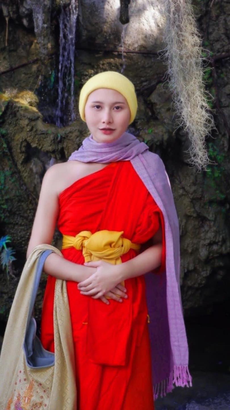 不少網友尊重他的性向,但希望他趕快還俗,不要玷汙佛教。(翻自臉書)