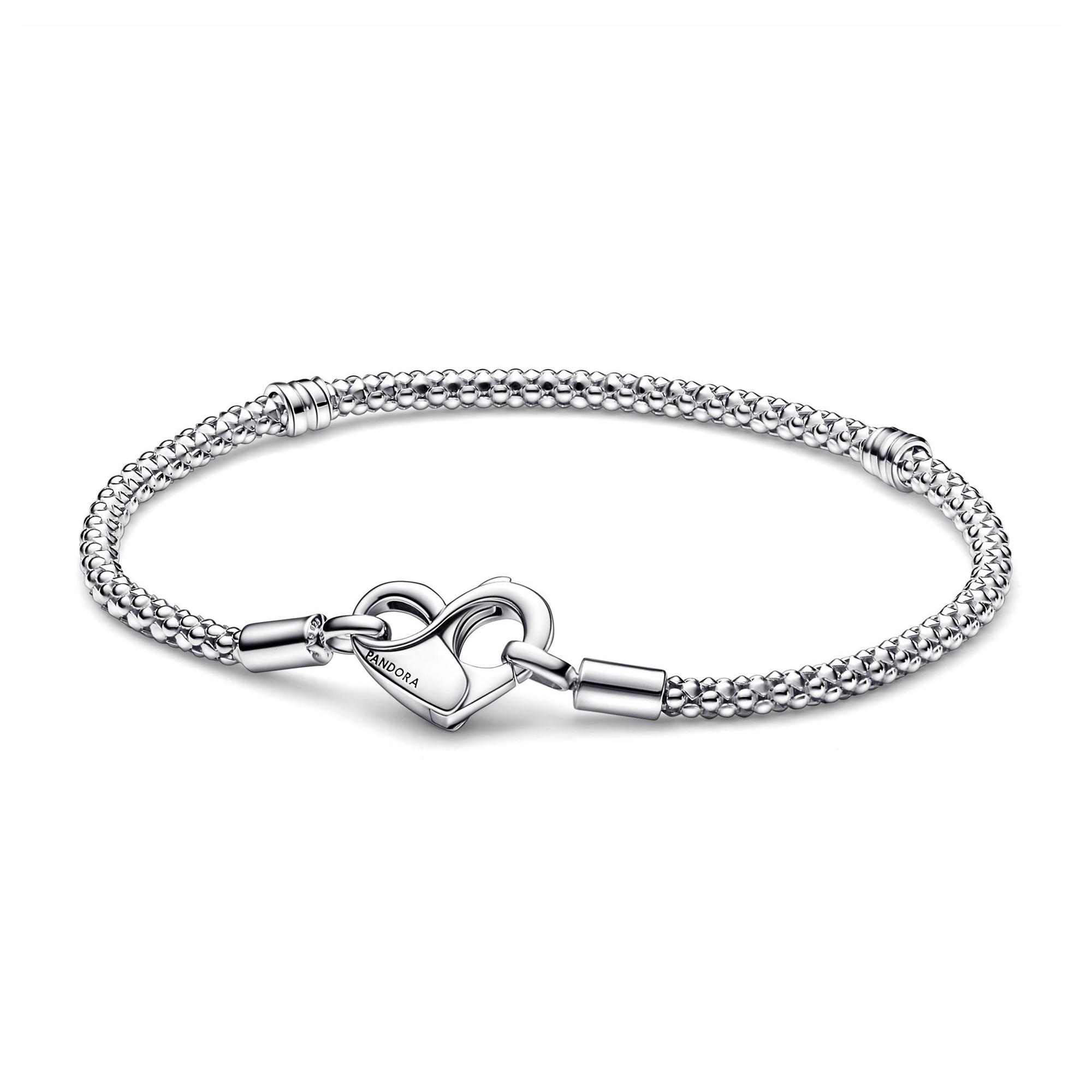 PANDORA Moments系列粒紋手鍊。NT$3,280（PANDORA提供）