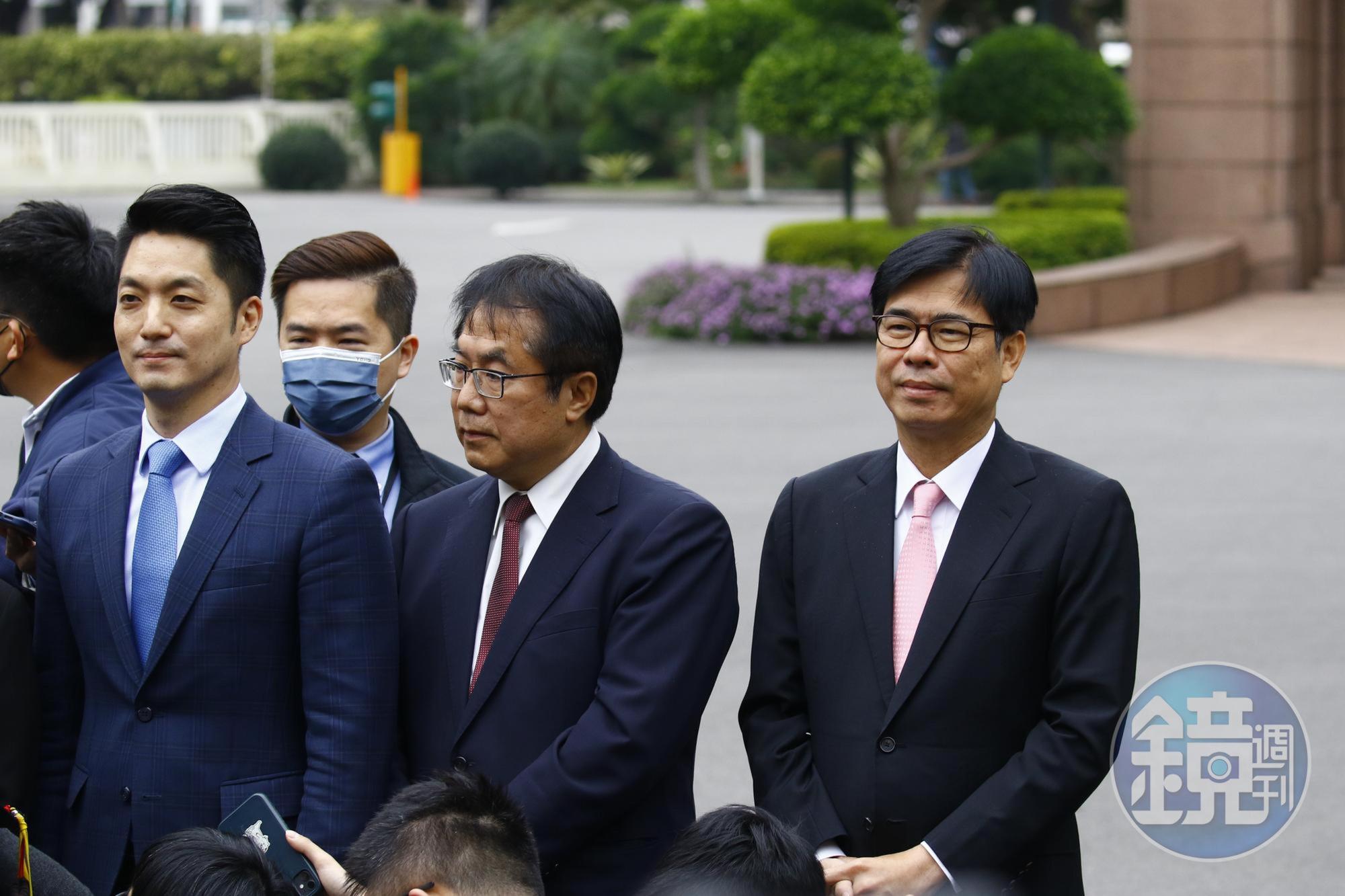 台南市長黃偉哲(左)與高雄市長陳其邁(右)特地北上參與聚會。