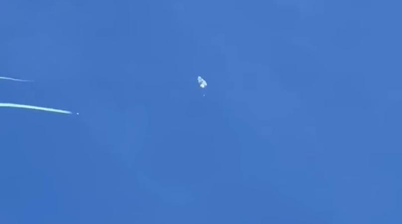 有美官員對外透露，美軍出動F-22戰機執行此擊落間諜氣球的任務。（翻攝自推特）
