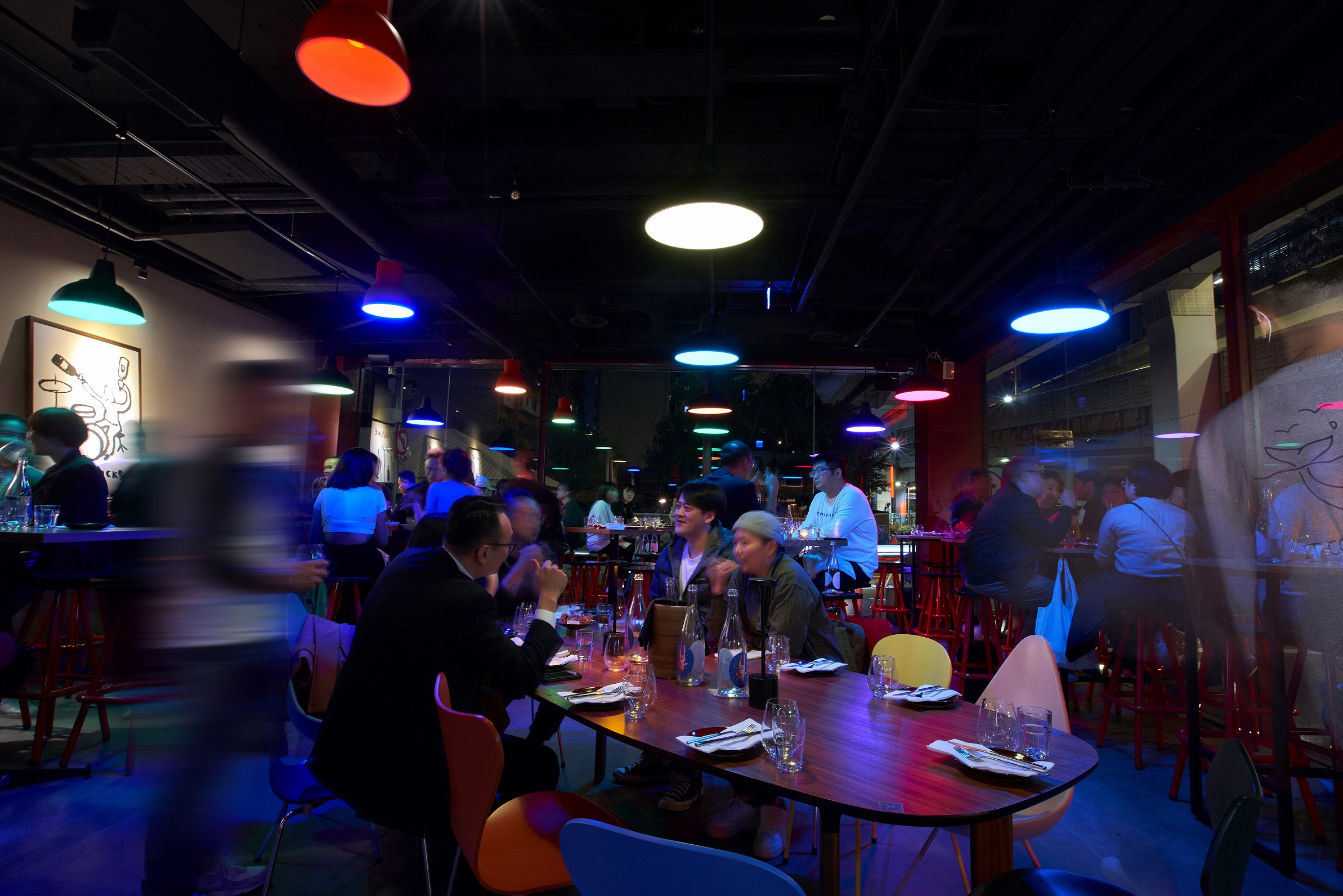 新加坡潮流葡萄酒吧「Wine RVLT」進軍台灣。（Wine RVLT提供）