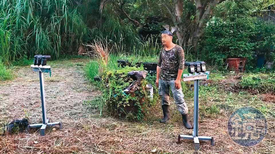 器材定位後,鳥客只要照著指示動作,就能輕鬆拍鳥。
