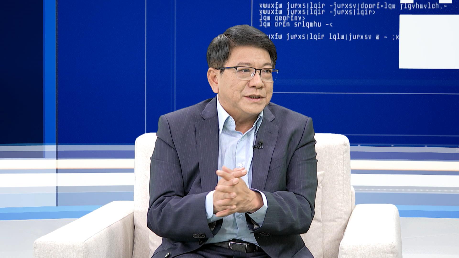 潘孟安曝原先卸任屏東縣長後要「卸甲歸田」，只因賴清德一句話「開始跑龍套」。（《鏡新聞調查報告》提供）