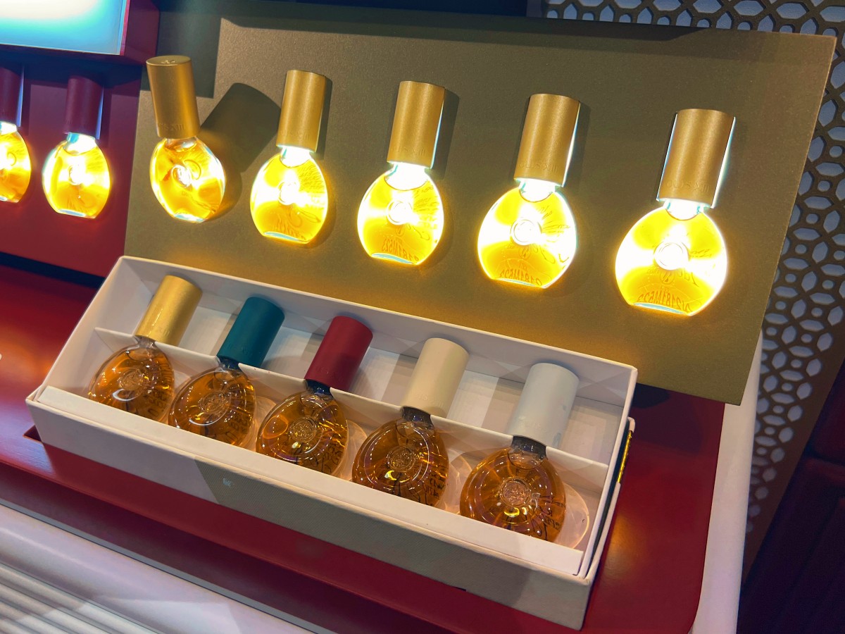 法國頂級干邑「路易十三」開設情人節快閃店，正式上市其 LOUIS XIII The Drop「珍萃裝」迷你瓶版本。每瓶只有10毫升，可以隨身攜帶。