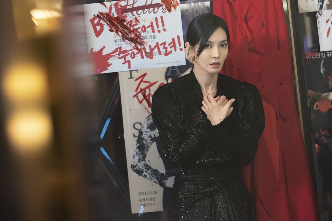 金素妍主演復仇劇《Penthouse上流戰爭》前後播出三季都寫下收視佳績。(愛奇藝國際站提供)