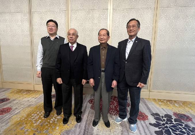 政府回應有條件鬆綁貸款18個月動工條款，但建商們認為是空話。