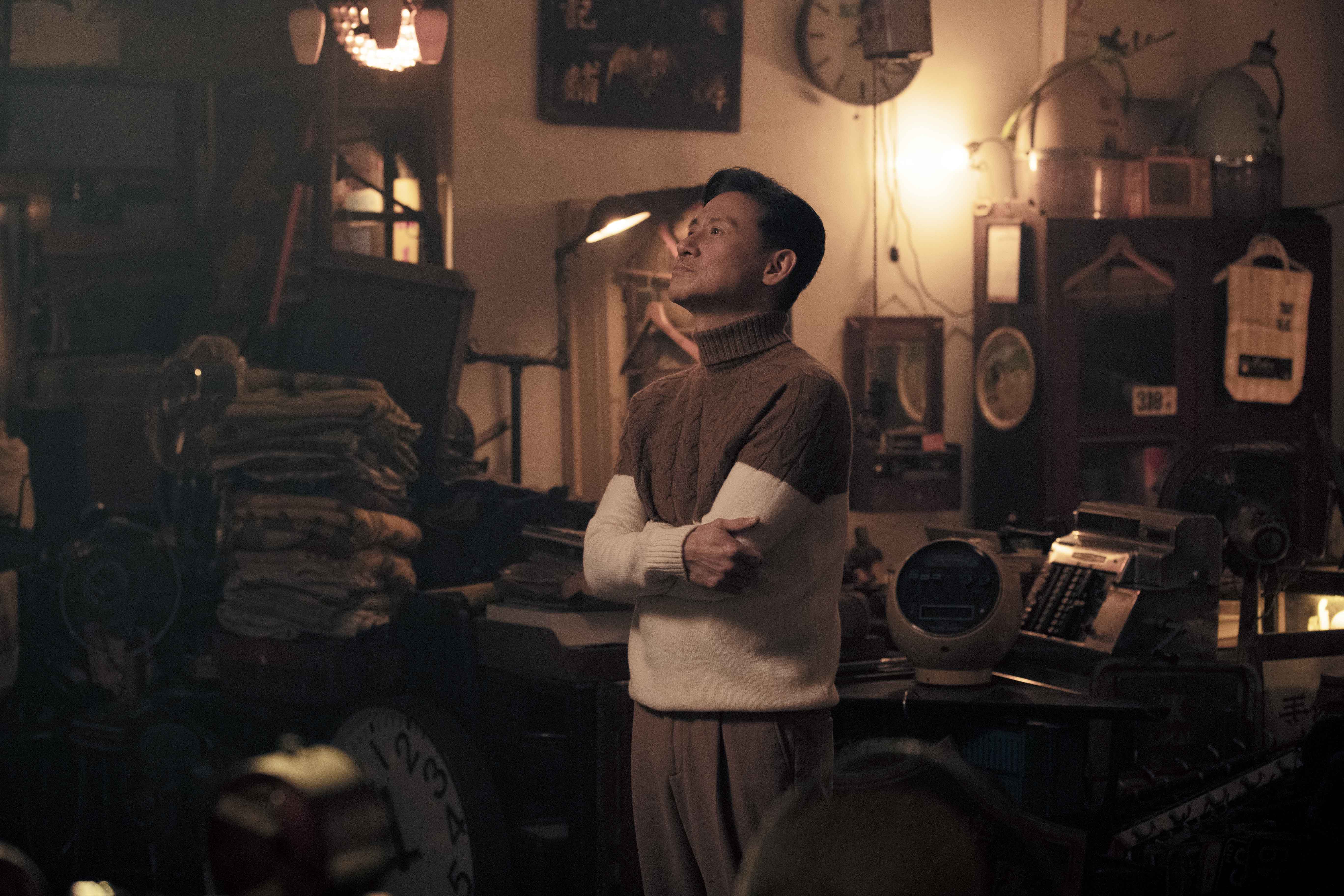 張學友推出新歌〈日出時讓街燈安睡〉。（環球音樂提供）