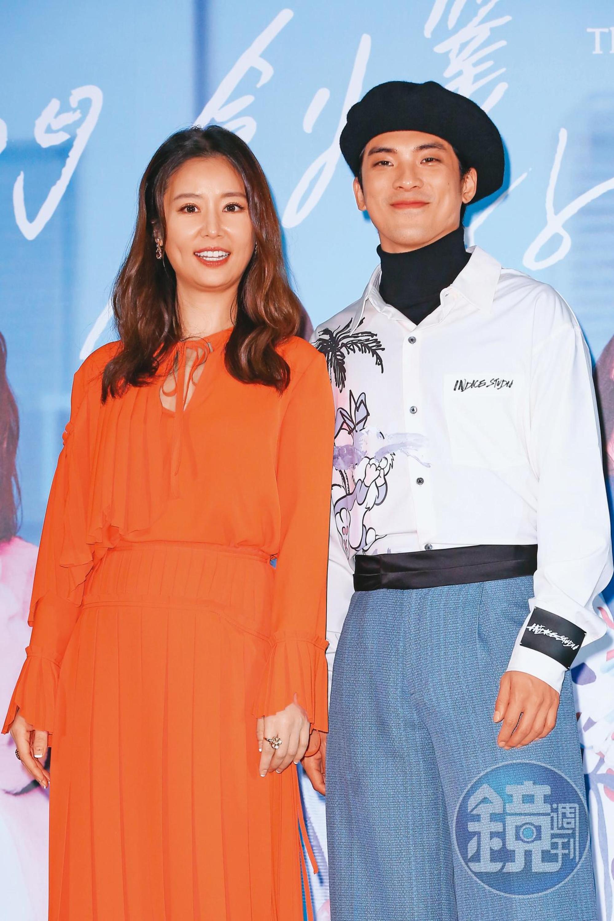 近2、3年林哲熹(右)密集接戲,2021年他與林心如(左)在劇集《她們創業的那些鳥事》大談姐弟戀。