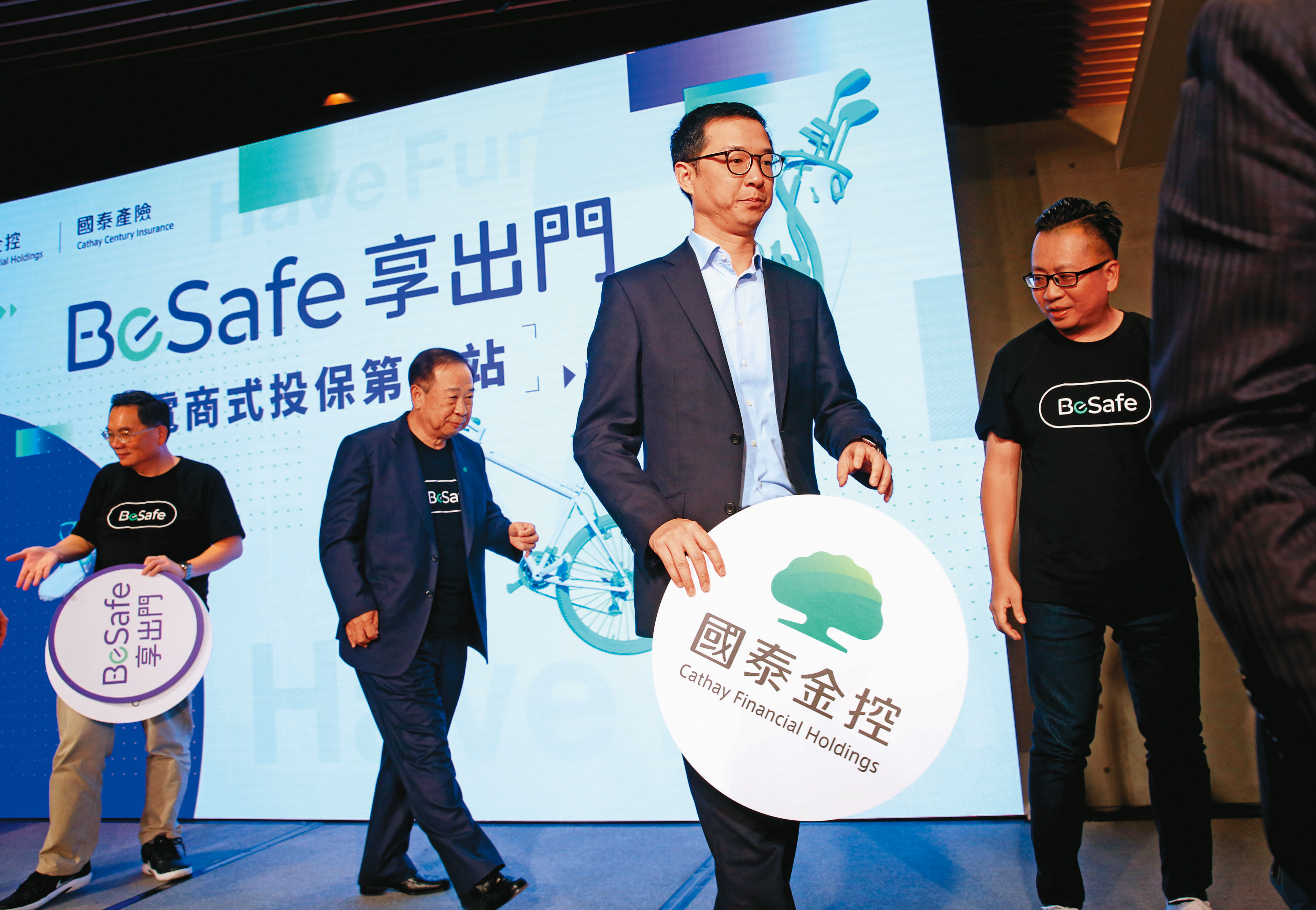 蔡宗翰是蔡宏圖長子，是國泰金數位轉型的總舵手。