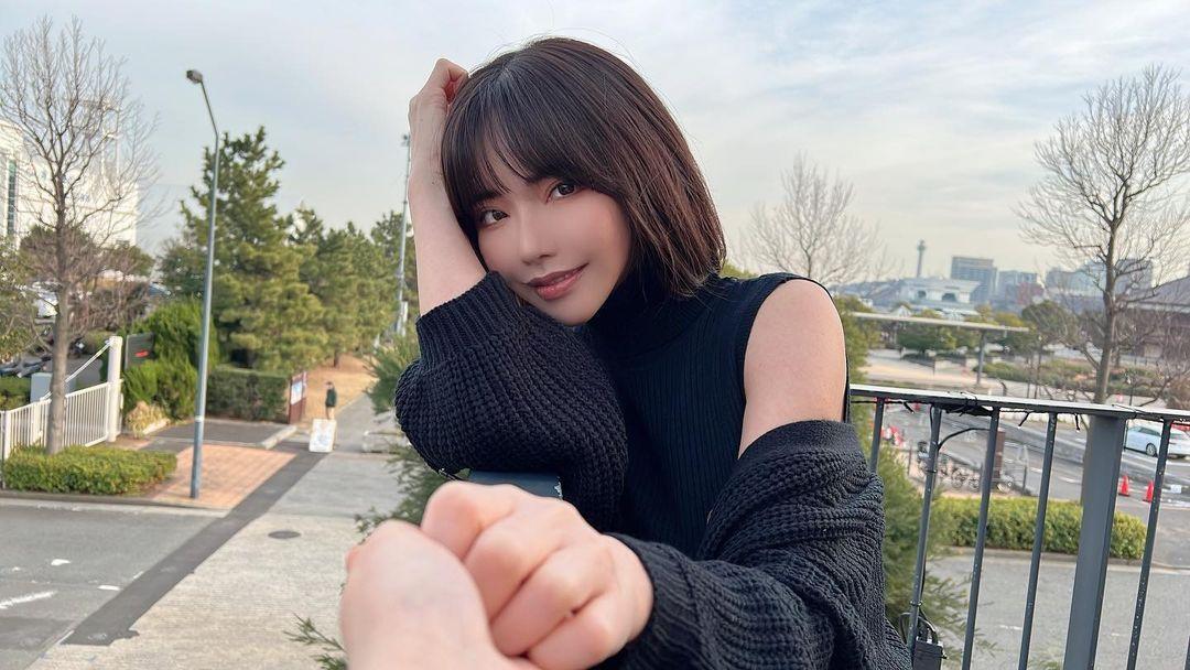 深田詠美酒後在推特發文稱「男人約會就應該要買單」等言論，遭到日本網友炎上。（翻攝自深田詠美IG）