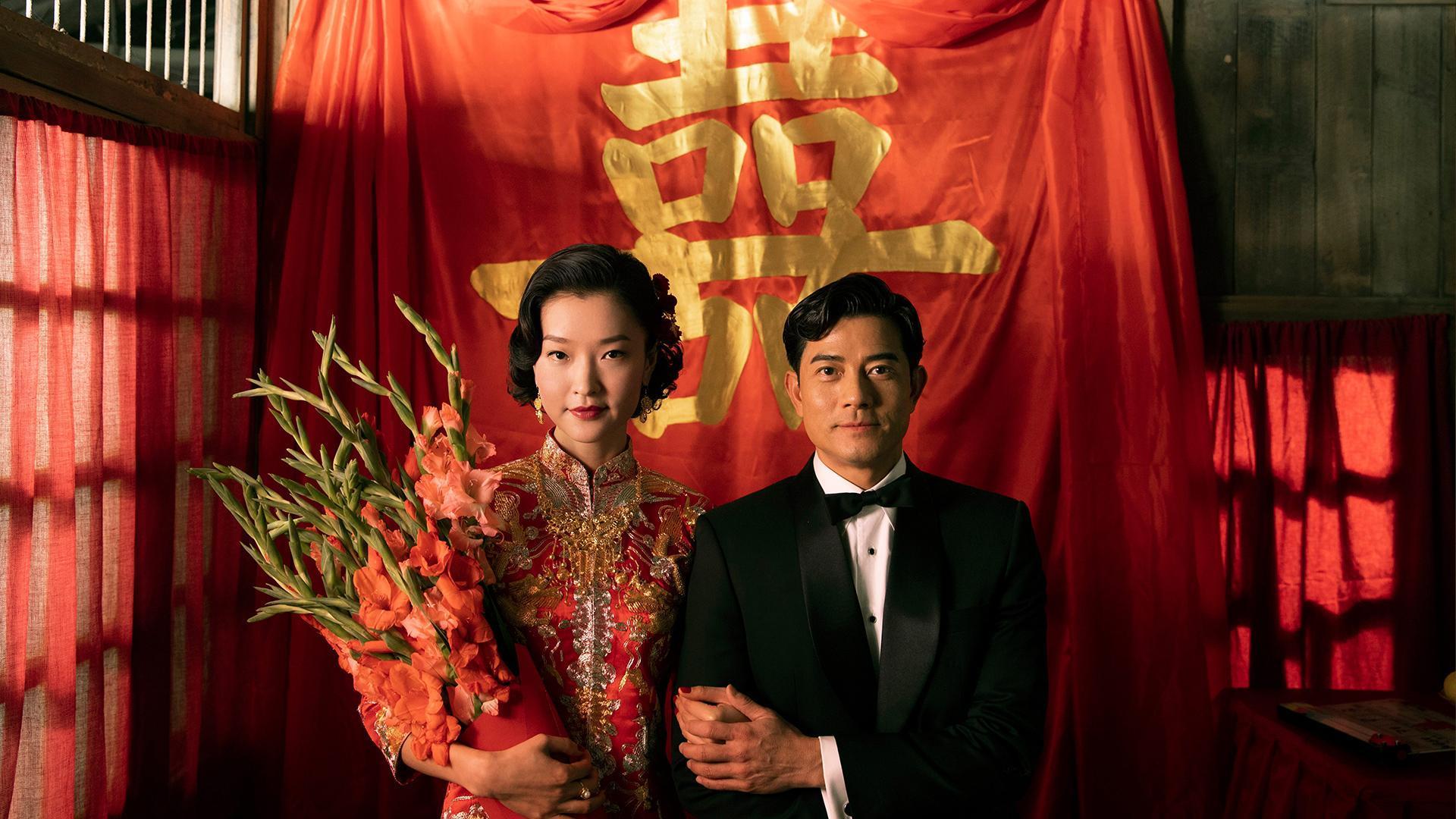 杜鵑在戲中與郭富城結婚,積極幫他上位。(華映提供)