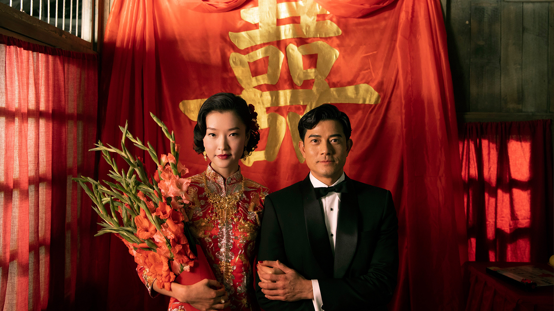 杜鵑在戲中與郭富城結婚，積極幫他上位。（華映提供）