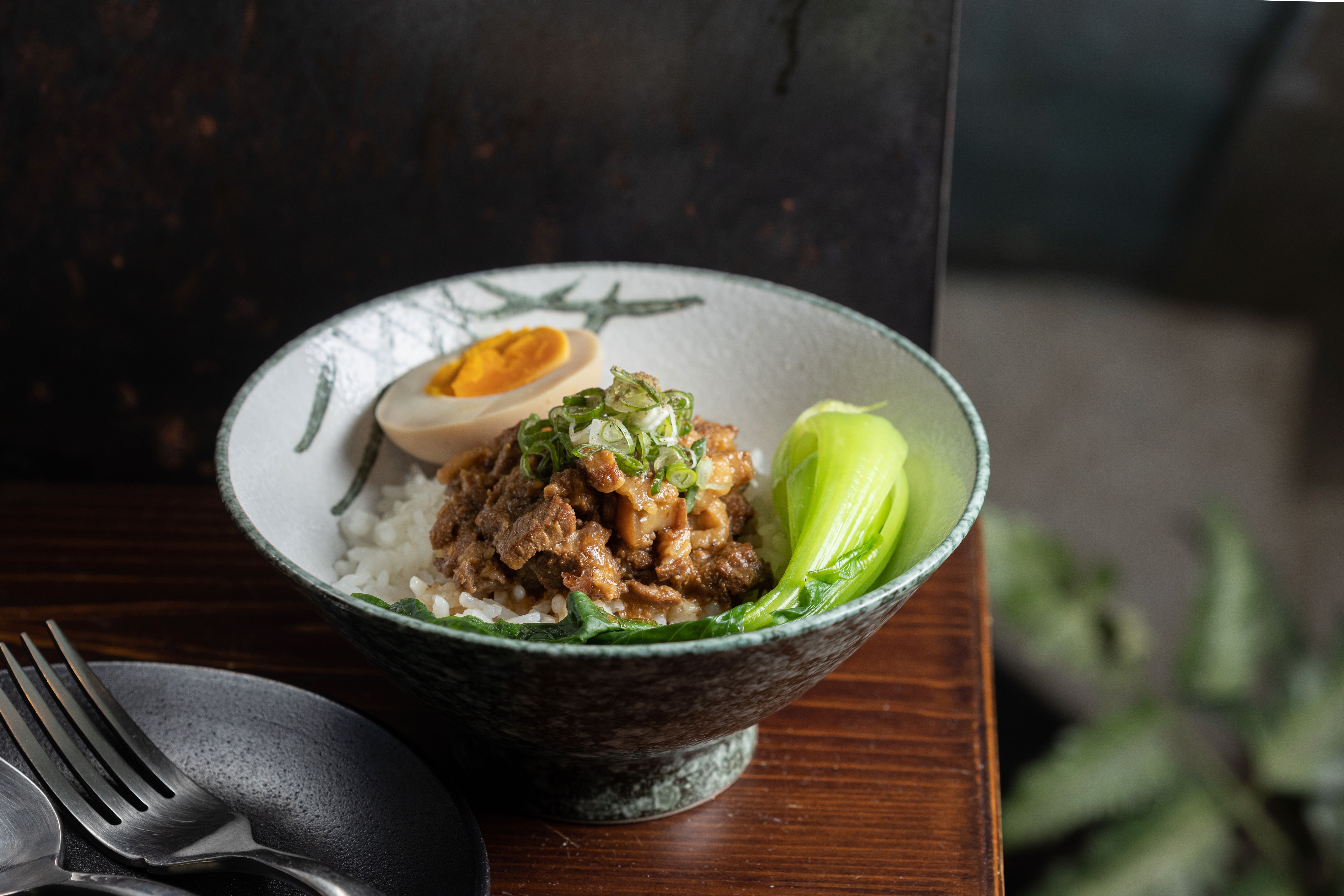 主廚的「家傳秘方滷肉飯」,秘密配方連老闆Zanter也不知道,最好的方法是親自來品嘗。(180元/份)