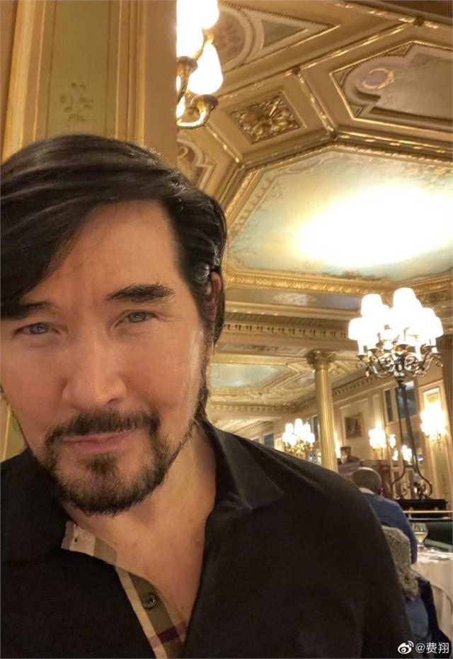 費翔和劉文正的摯友感情，也是粉絲討論重點。（翻攝自費翔微博）