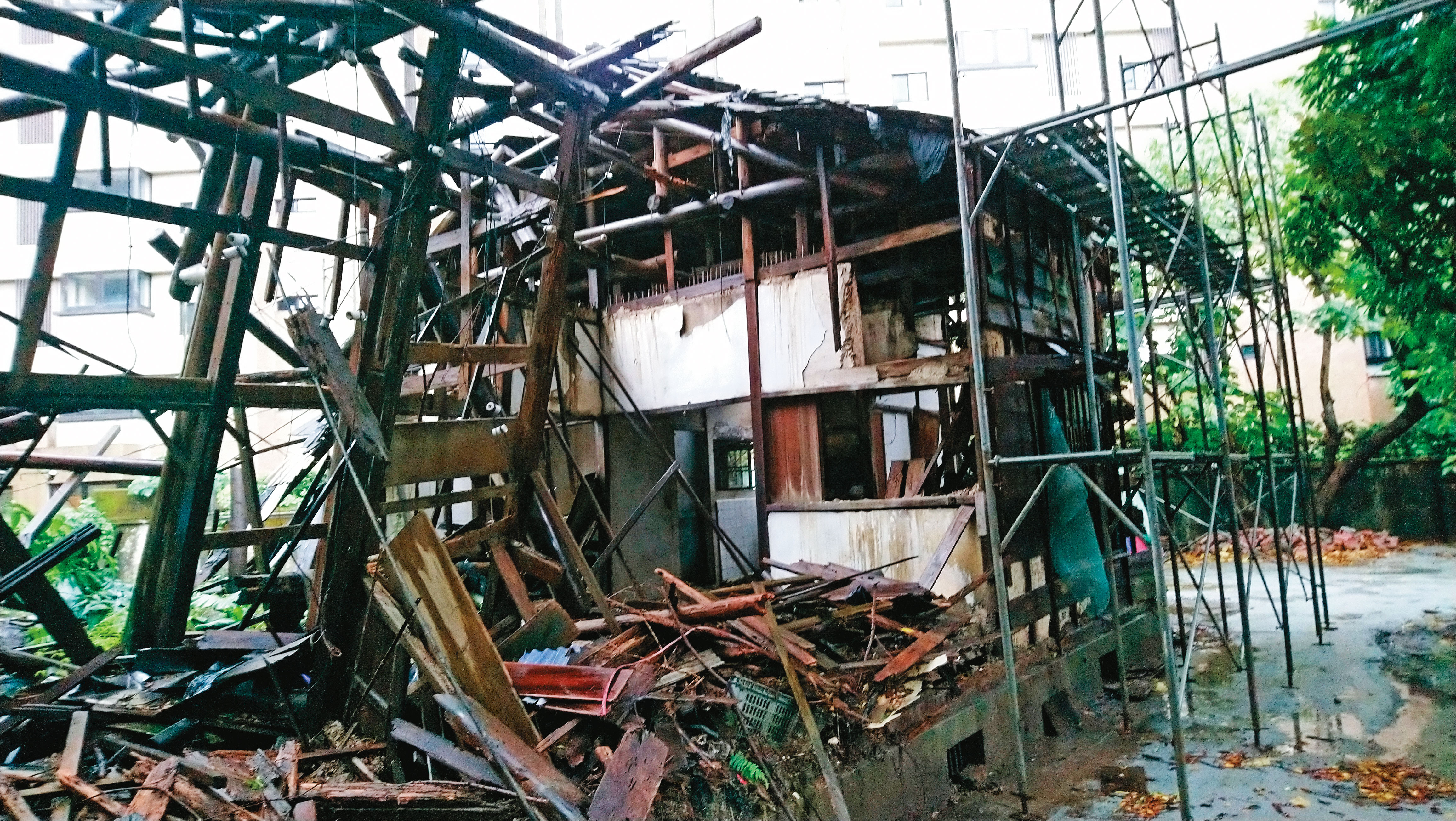 東美院原貌破敗不堪,郭淑珍自掏腰包4,000多萬元整建修復。(郭淑珍提供)