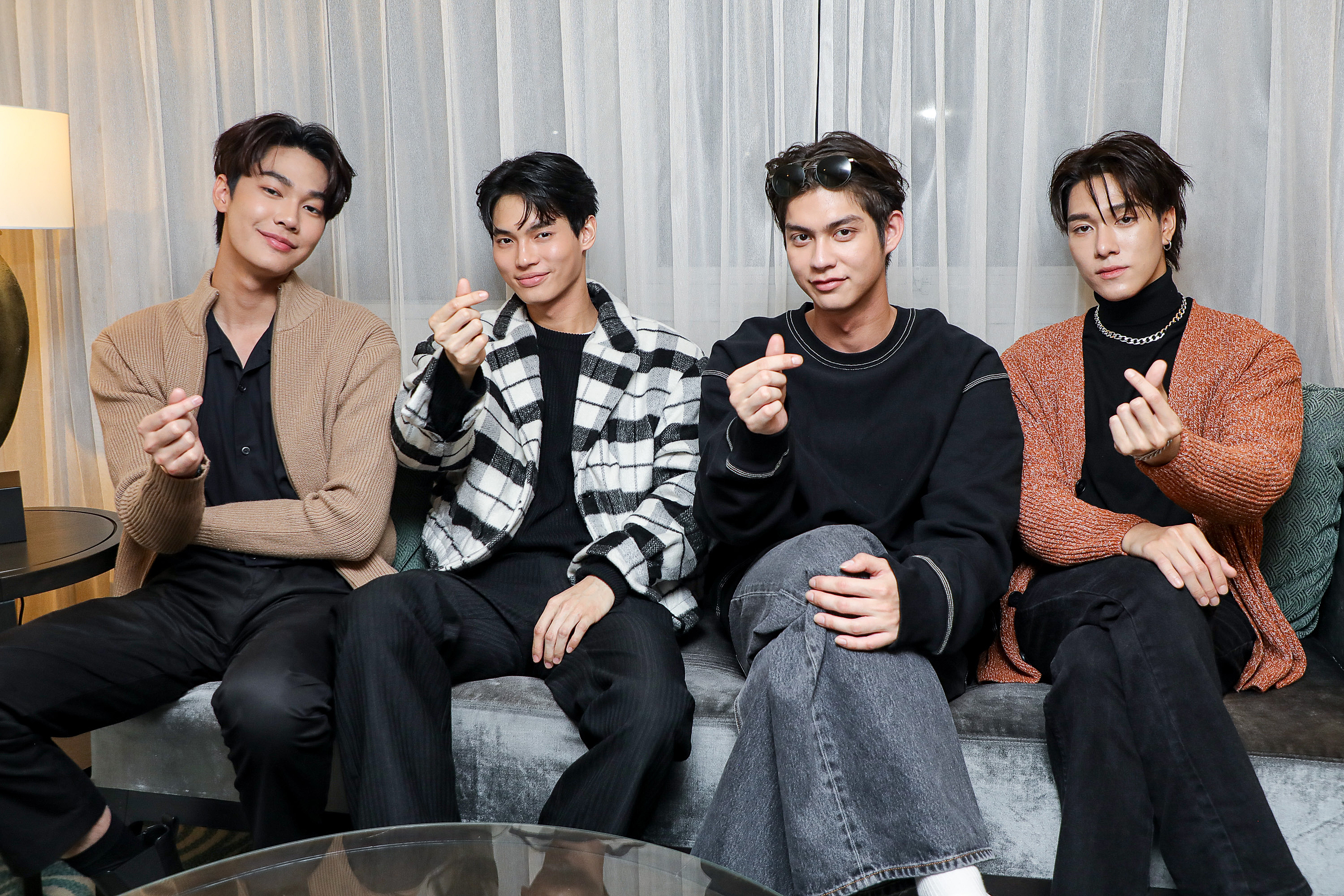 Dew（左起）、Win、Bright、Nani很有興趣互換演出彼此的角色，認為非常有挑戰性。