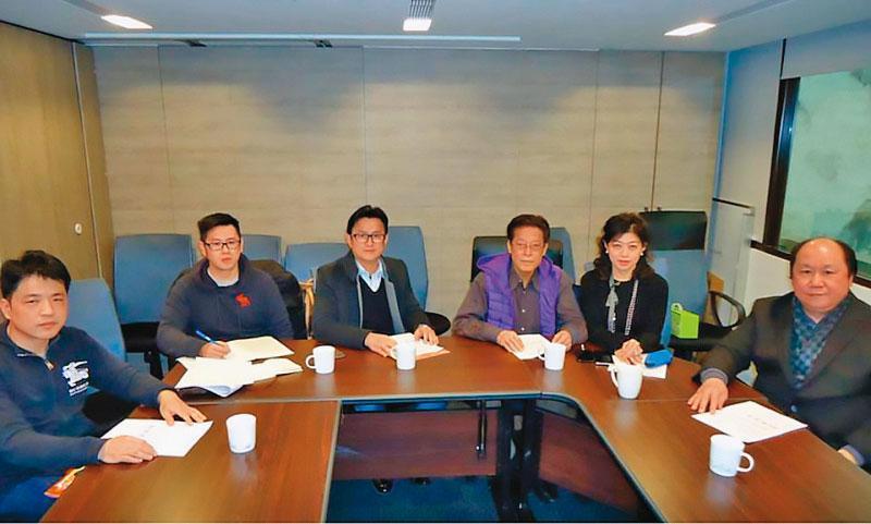 台北市旅館公會分裂成三派人馬，韋建華、劉季強各提一組人馬，原先支持韋建華的前理事長邱樂芬也提一組人馬。（台北市旅館公會提供）