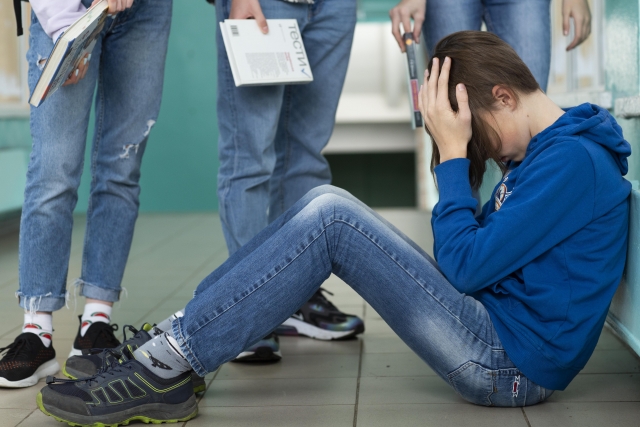 新北一名患有妥瑞氏症的高中生慘遭同儕霸凌，老師竟冷眼看待。（示意圖，photo-ac）