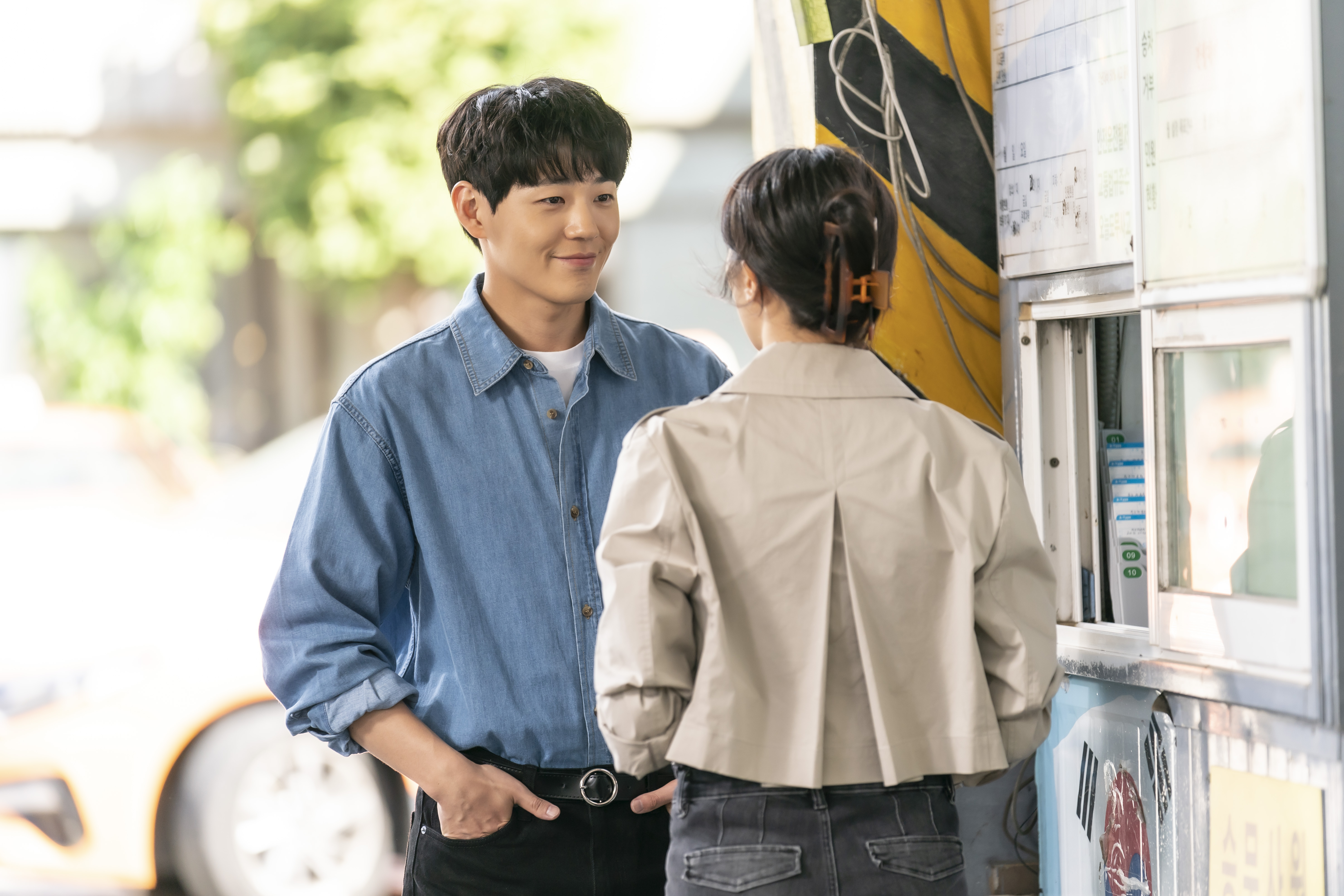 辛載夏（左）同時參與剛開播的《模範計程車2》演出。（friDay影音提供）