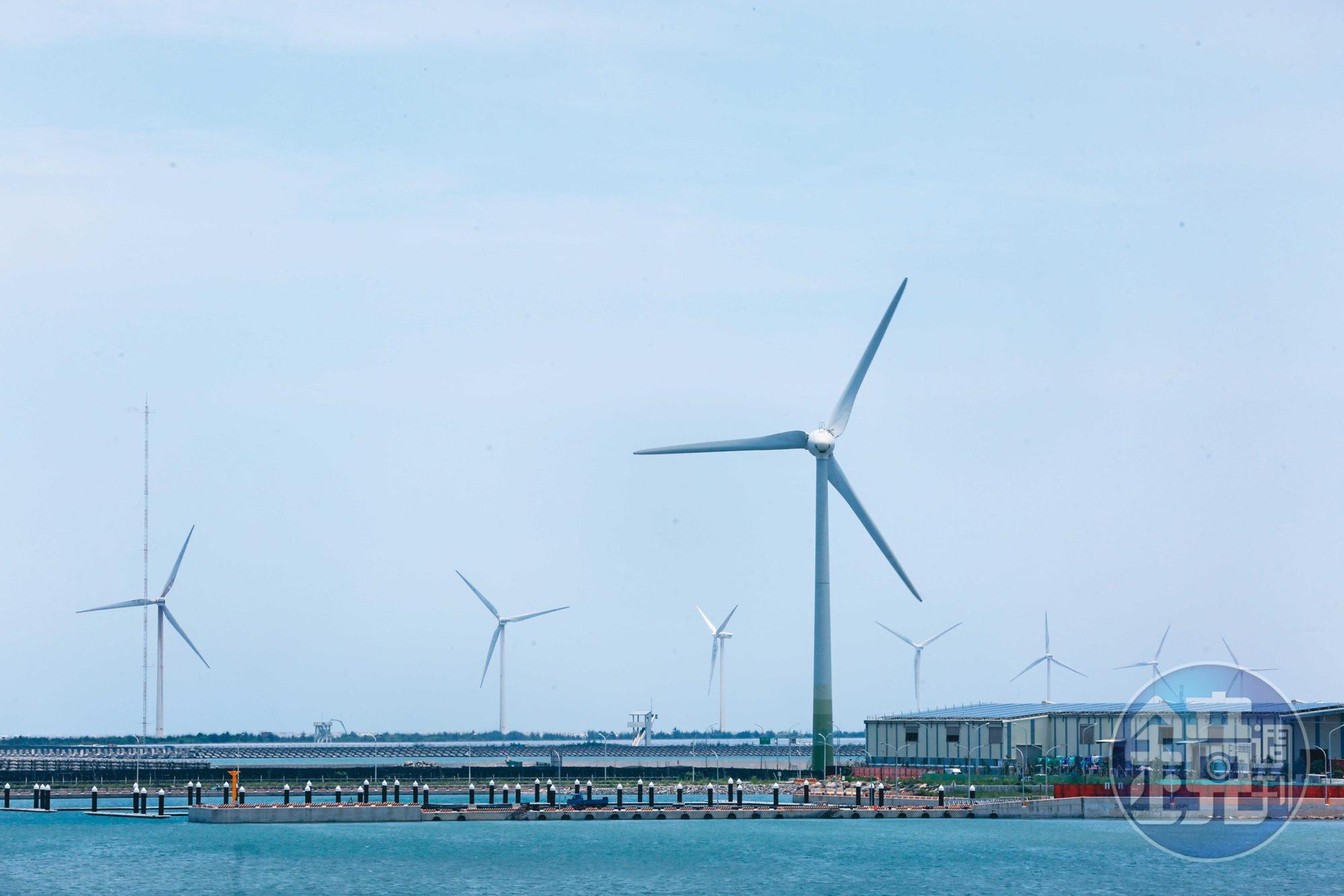 離岸風電3-2期選商規則草案出爐,國產化改自選看似鬆綁卻仍引起各界議論,專家建議政府趁早制定退場機制相關規範。(資料照)