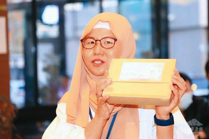 土耳其台灣商會會長張家蘭(圖)強調,他們會持續援助土國災民。(土耳其台灣商會提供)