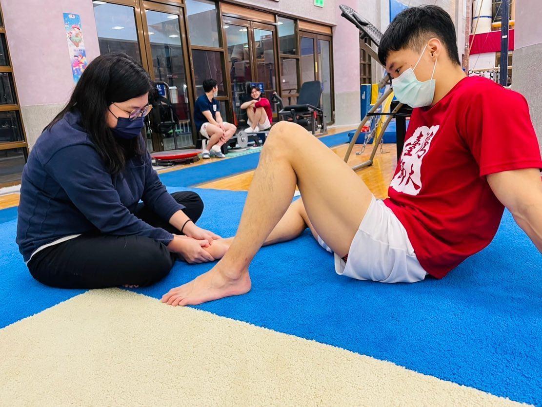 對於唐嘉鴻受傷的臉書貼文,體育署與國訓中心下午都出面說明。(翻攝自唐嘉鴻臉書粉專)