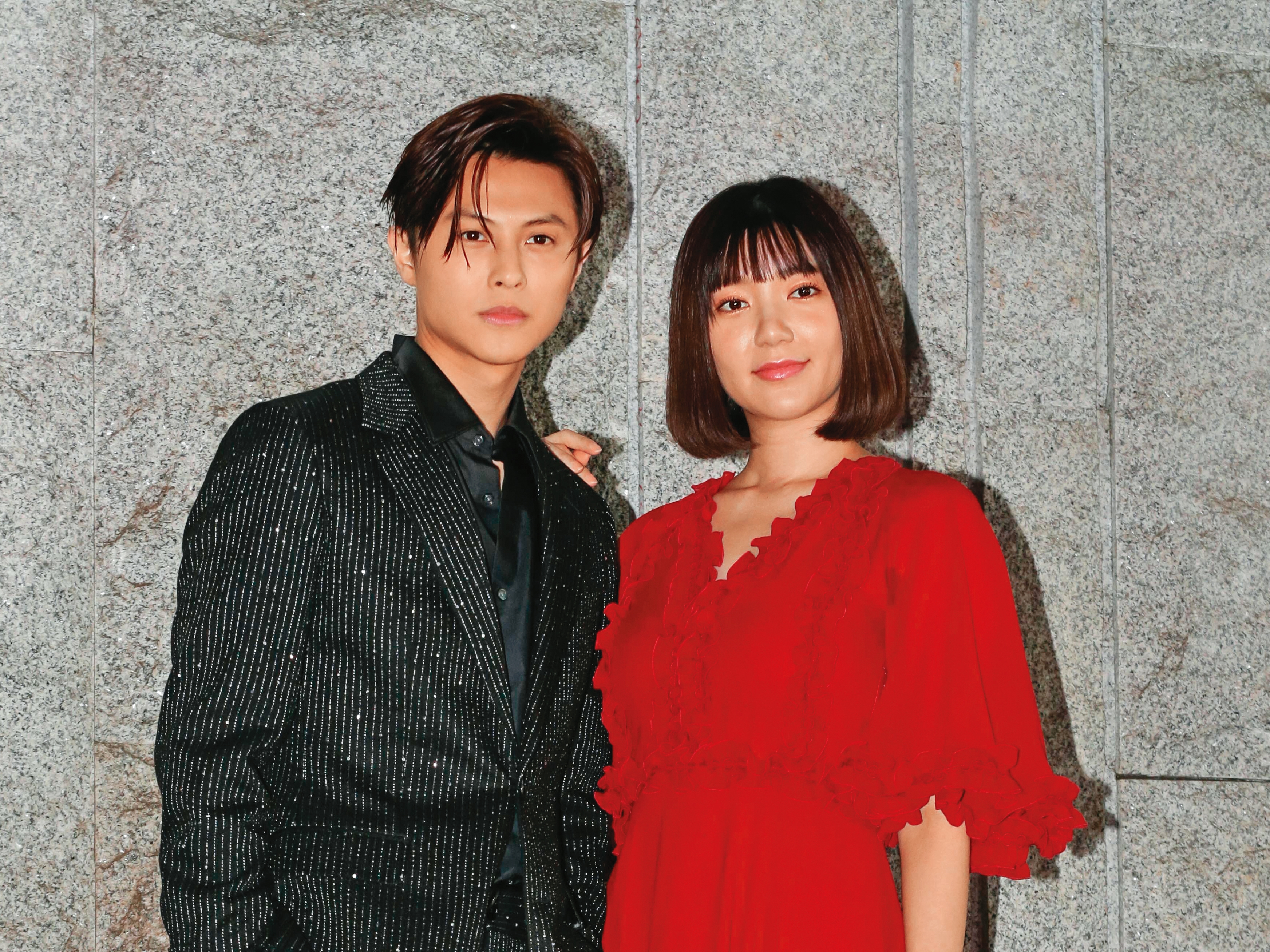 《山中森林》首映會上，王子（左）跟郭雪芙（右）雖然合照，卻出現了疏離感。