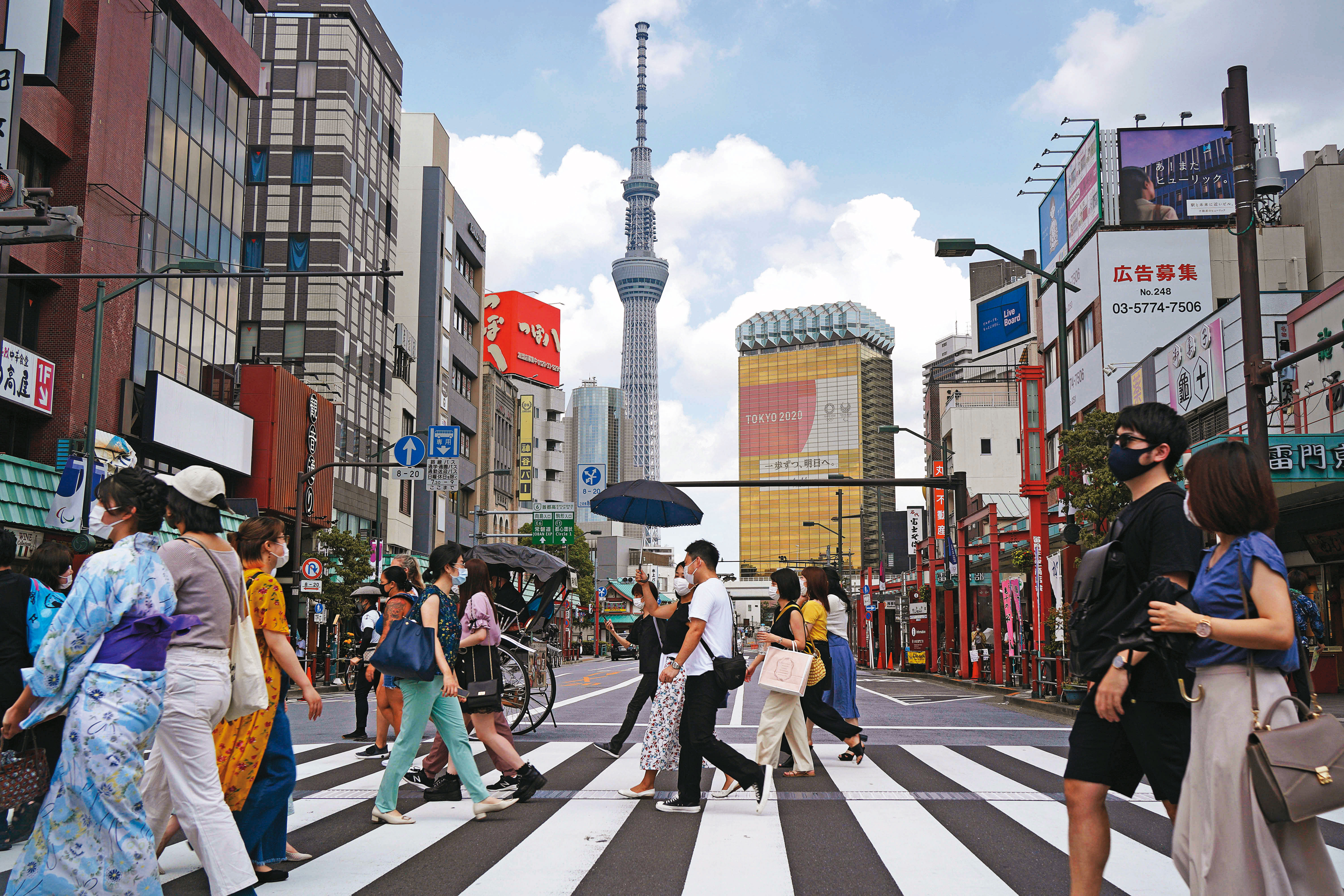 海外置產再掀風潮，做足功課釐清實際投報是關鍵。圖為日本東京淺草。（達志影像）