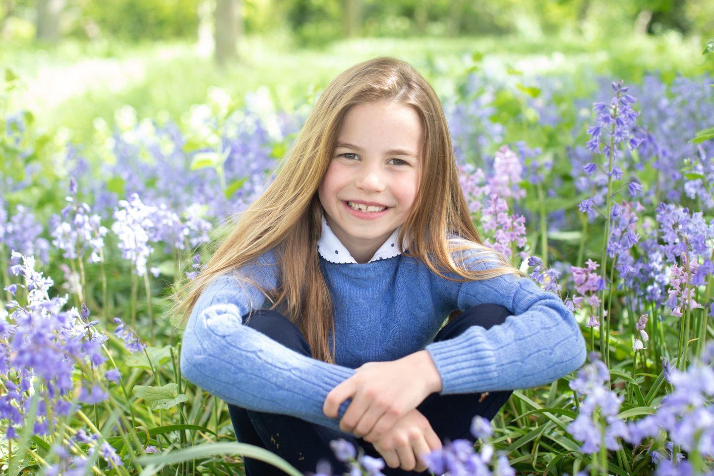 7歲的夏綠蒂公主是英國王位第三順位繼承者。(翻攝The Royal Family臉書)