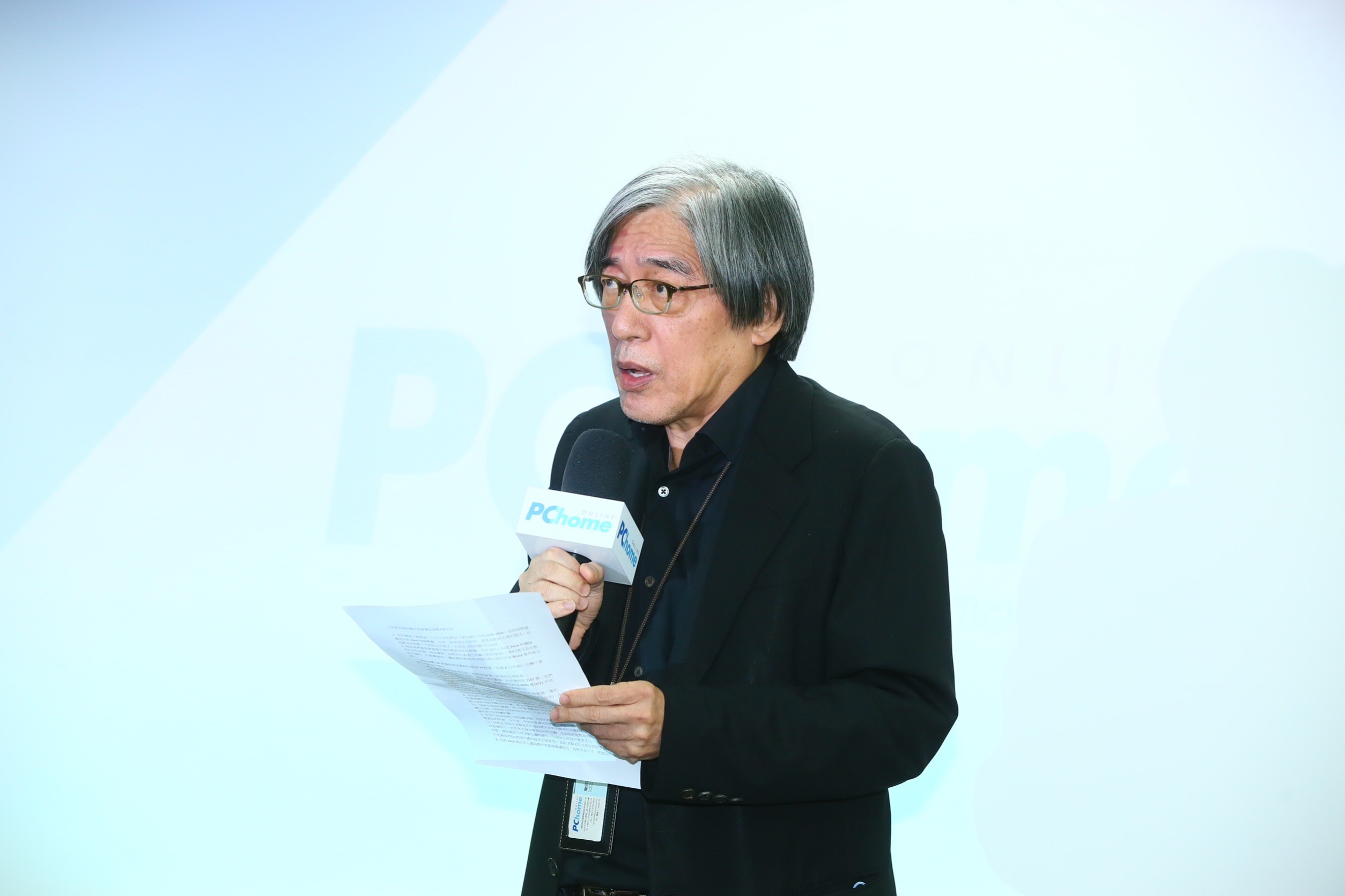 詹宏志強調，網家自去年第四季已睽違4季首度轉虧為盈。