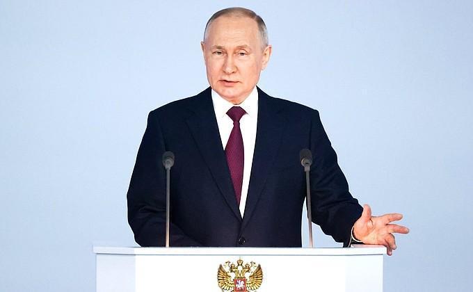 國際刑事法院(ICC)判定俄羅斯總統普丁(Vladimir Putin)應對烏俄戰爭負起責任,並對其發布逮捕令。(翻攝自克里姆林宮網頁)