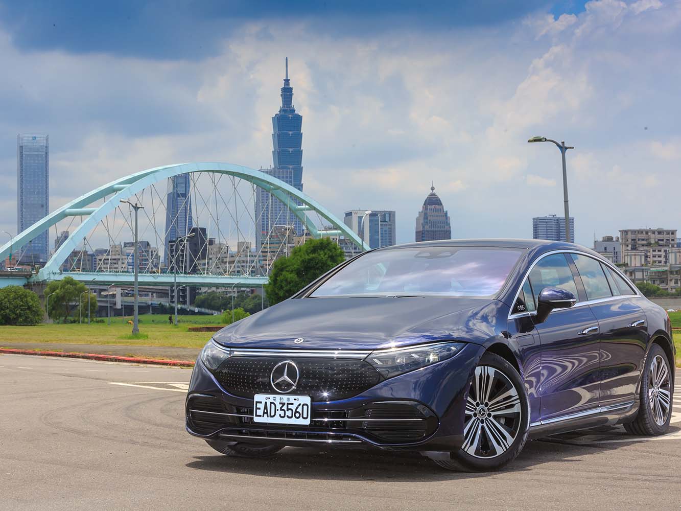 S級王者　EQS 450+先鋒版 from Mercedes-EQ