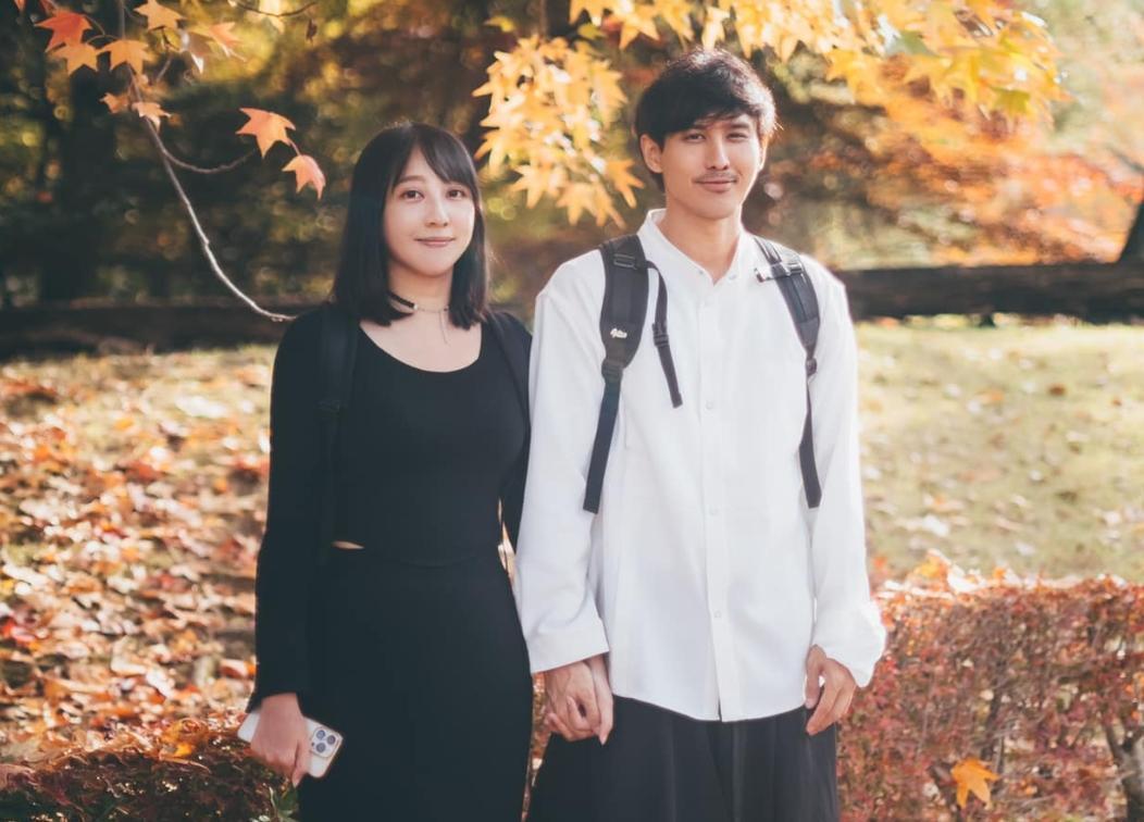 網紅情侶漫畫家「賴賴&織織」驚傳分手，織織（左）21日發文證實。（翻攝自臉書）