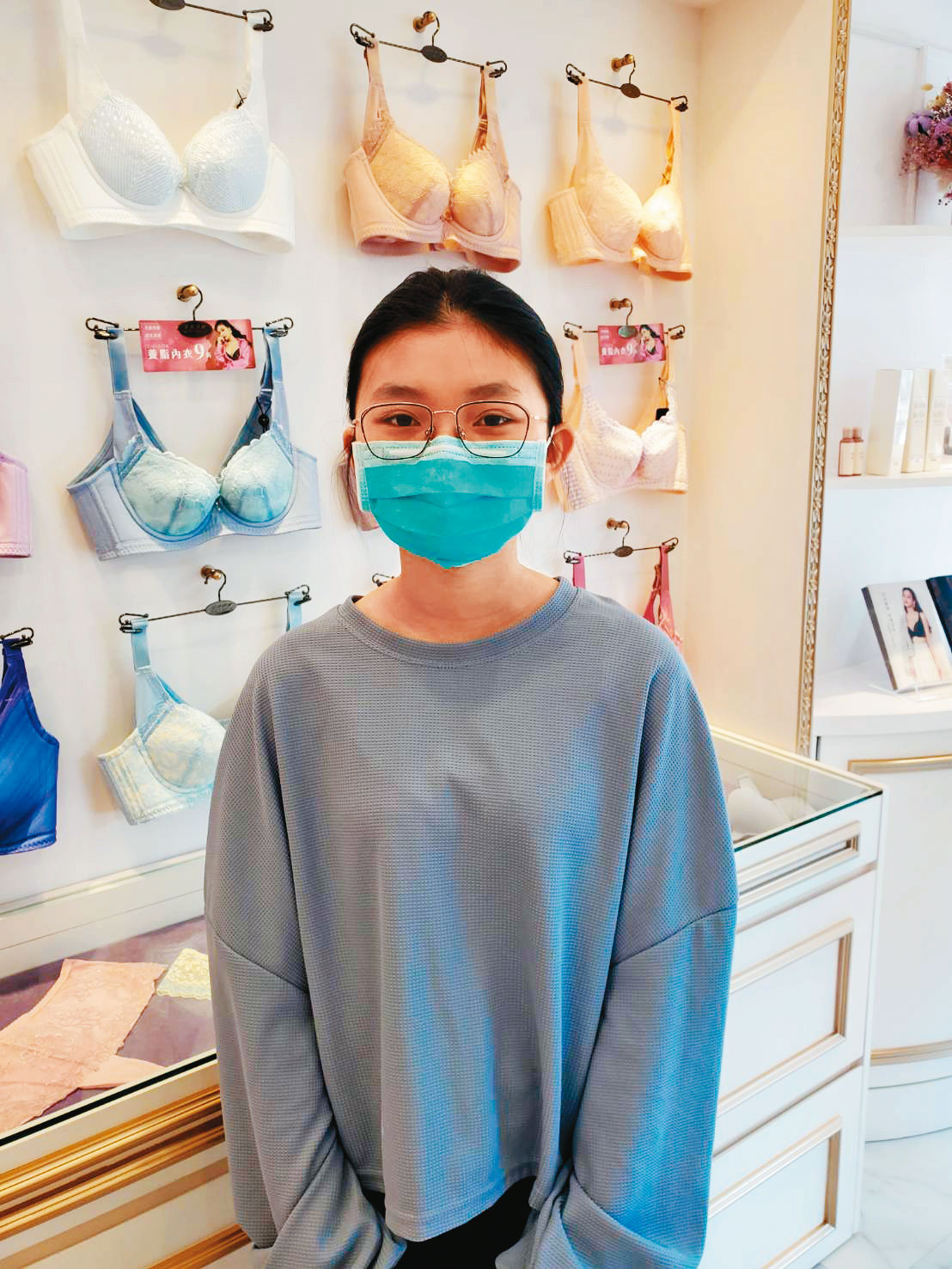 黃同學　14歲　高雄人
