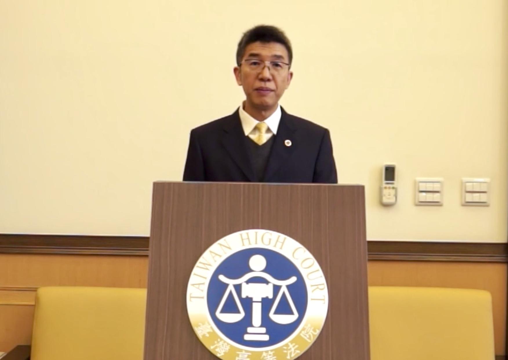 高等法院發言人顧正德法官說明長照悲歌殺人案判決理由。(高等法院提供)