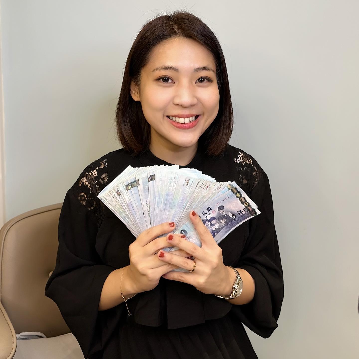 徐巧芯宣布將捐出20萬元給松信區黨部。（翻攝自徐巧芯臉書）