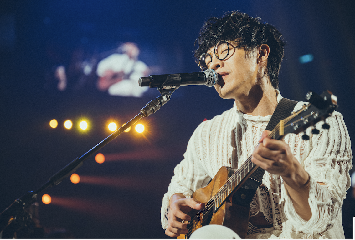 盧廣仲正式宣佈7月15日前進高雄巨蛋舉辦《勵志的黃昏的故鄉》演唱會。（添翼創越工作室提供）