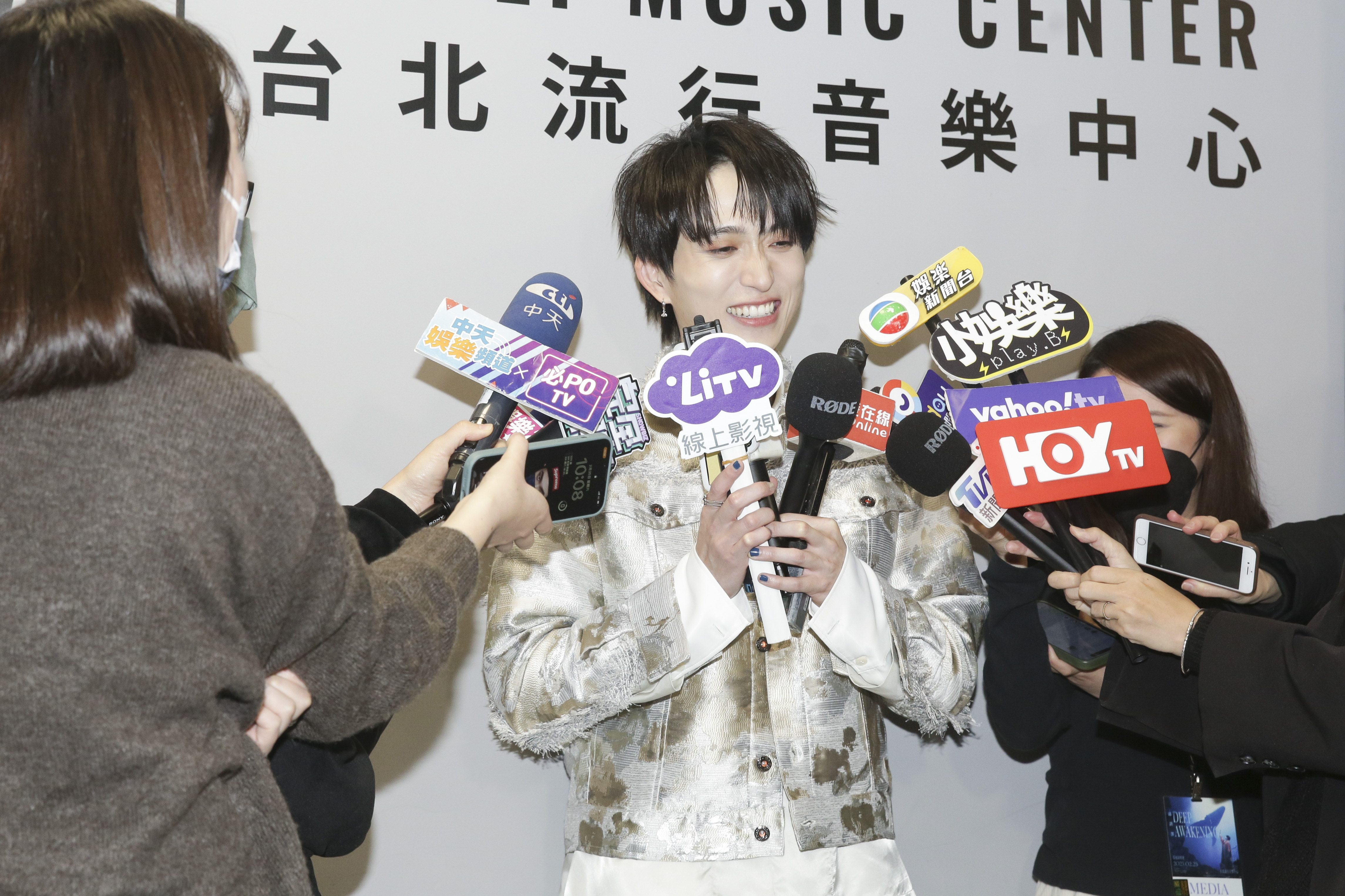 邱鋒澤25日晚上在台北流行音樂中心舉辦個人首場大型演唱會。